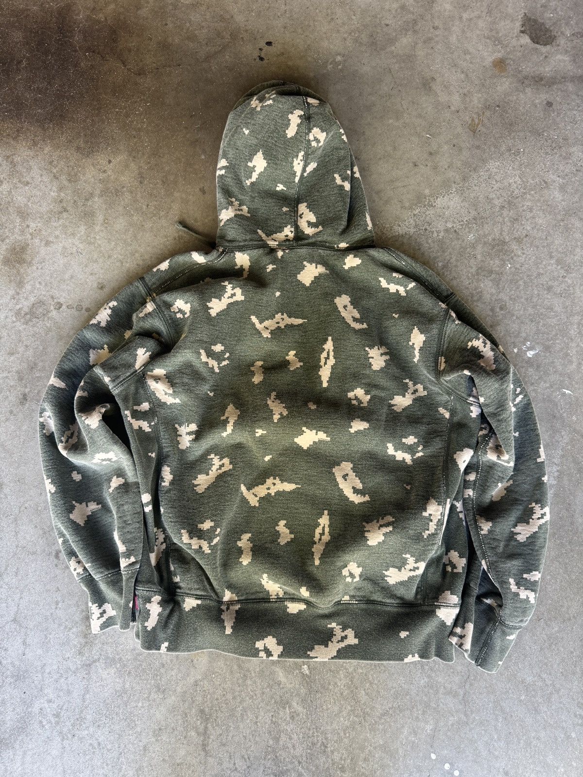 Supreme FW21 Supreme Box Logo Hooded Sweatshirt Olive Russian Camo Size US M / EU 48-50 / 2 - 8 Thumbnail