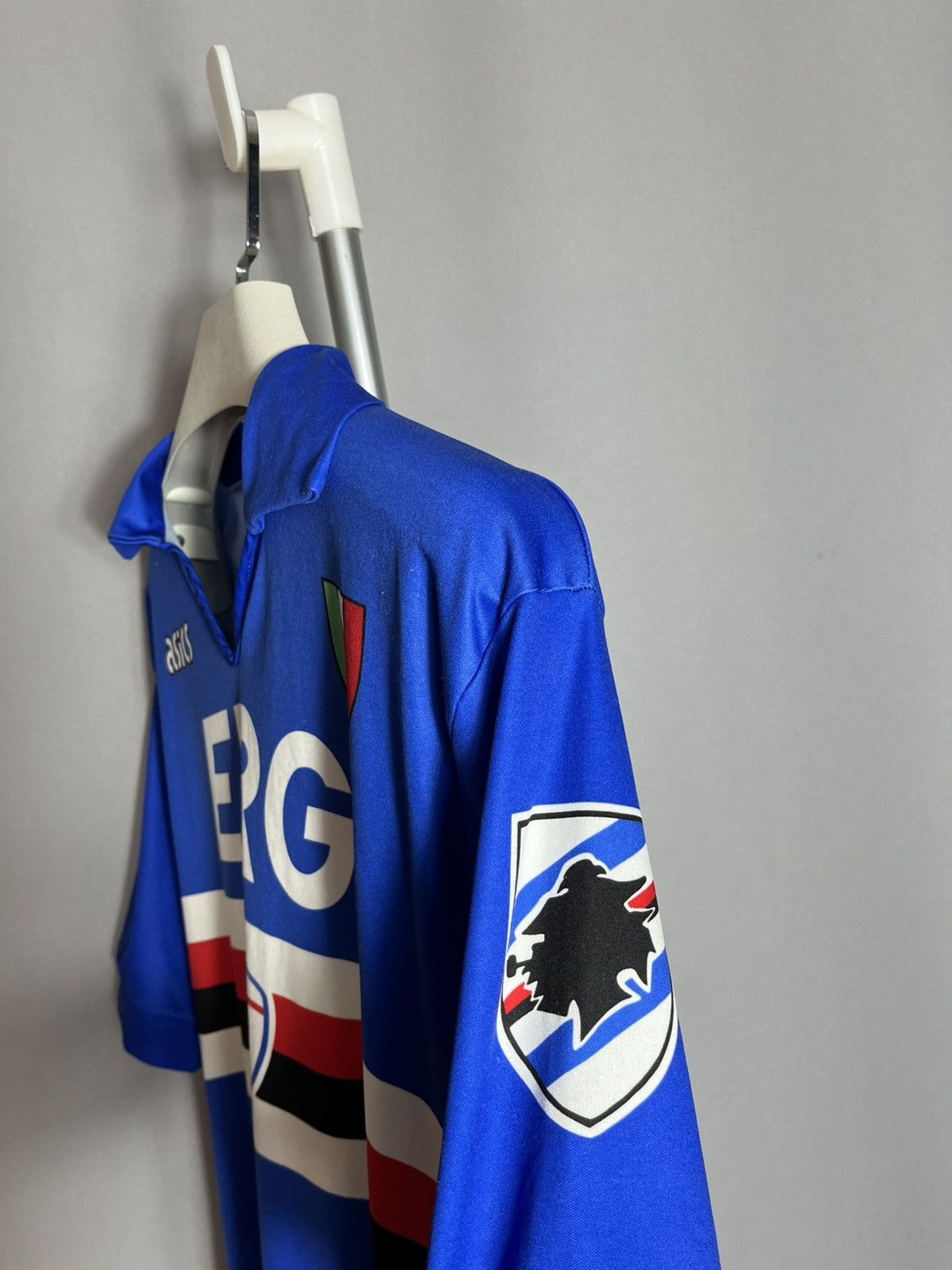 Asics Sampdoria shirt 1991 1992 Soccer Jersey #9 Gianluca Vialli Size US L / EU 52-54 / 3 - 5 Thumbnail
