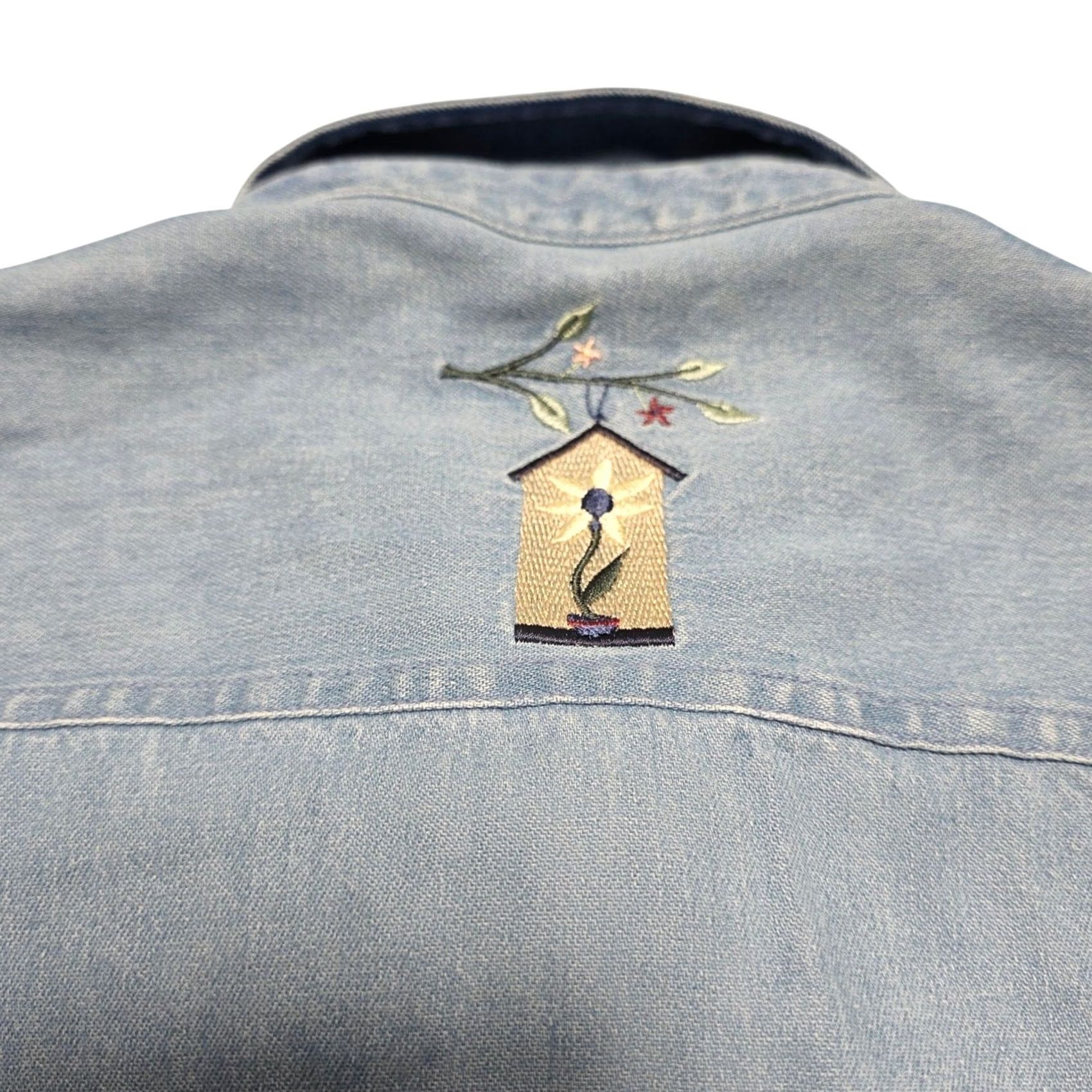 Vintage VINTAGE Christopher & Banks Denim Jean Shirt Womens Size S 3/4 Sleeve Floral Birdbirds Birdhouse Embroidery Blue Women Size S / US 4 / IT 40 - 5 Thumbnail
