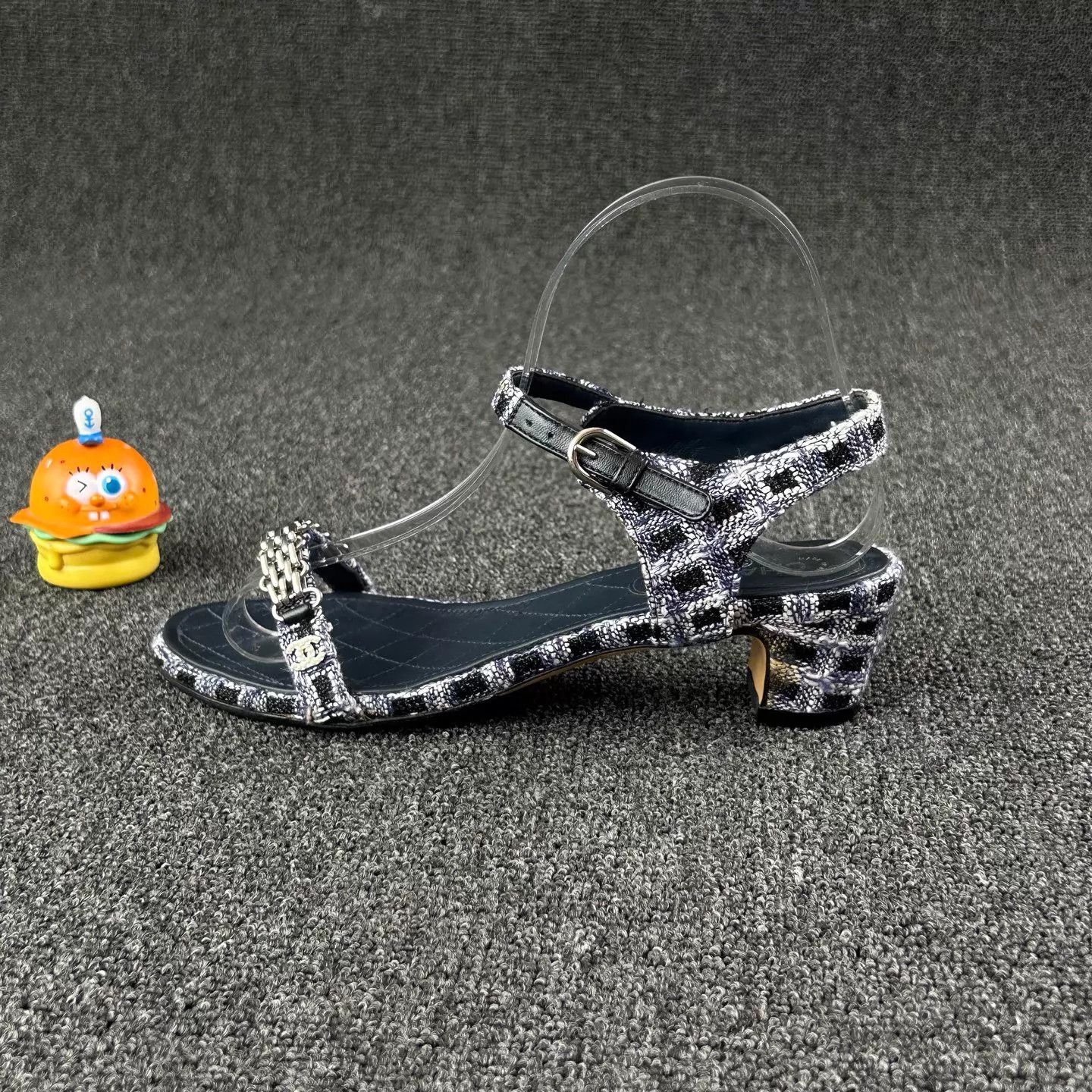 Chanel Chanel Leather Chain Sandal CC EUR37 GUC HB6617 Size US 6.5 / IT 36.5 - 3 Thumbnail