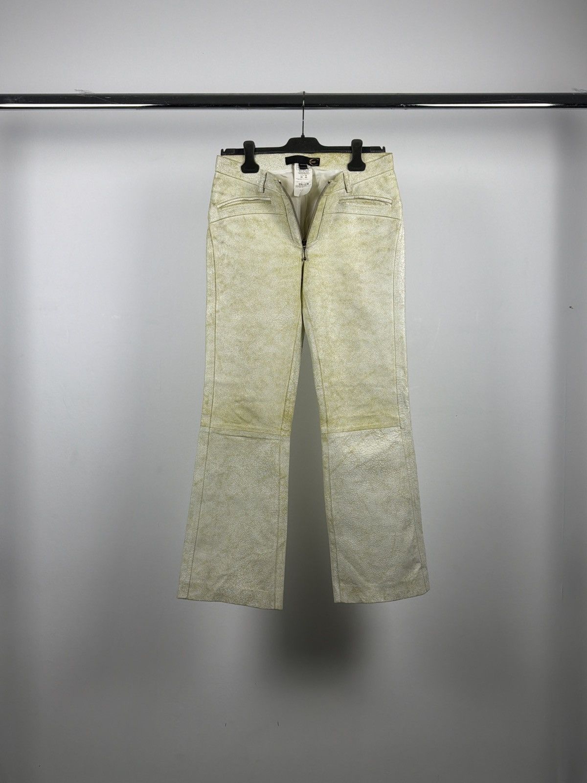 Roberto Cavalli Roberto Cavalli 2000’s Cracked Leather Flared Biker Pants Size 27" / US 4 / IT 40 - 13 Thumbnail