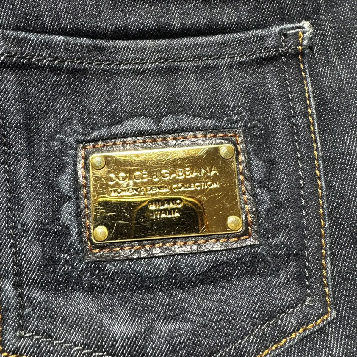 Dolce & Gabbana dolce gabbana dark blue jeans with big metal logo boot cut Size 28" / US 6 / IT 42 - 11 Thumbnail