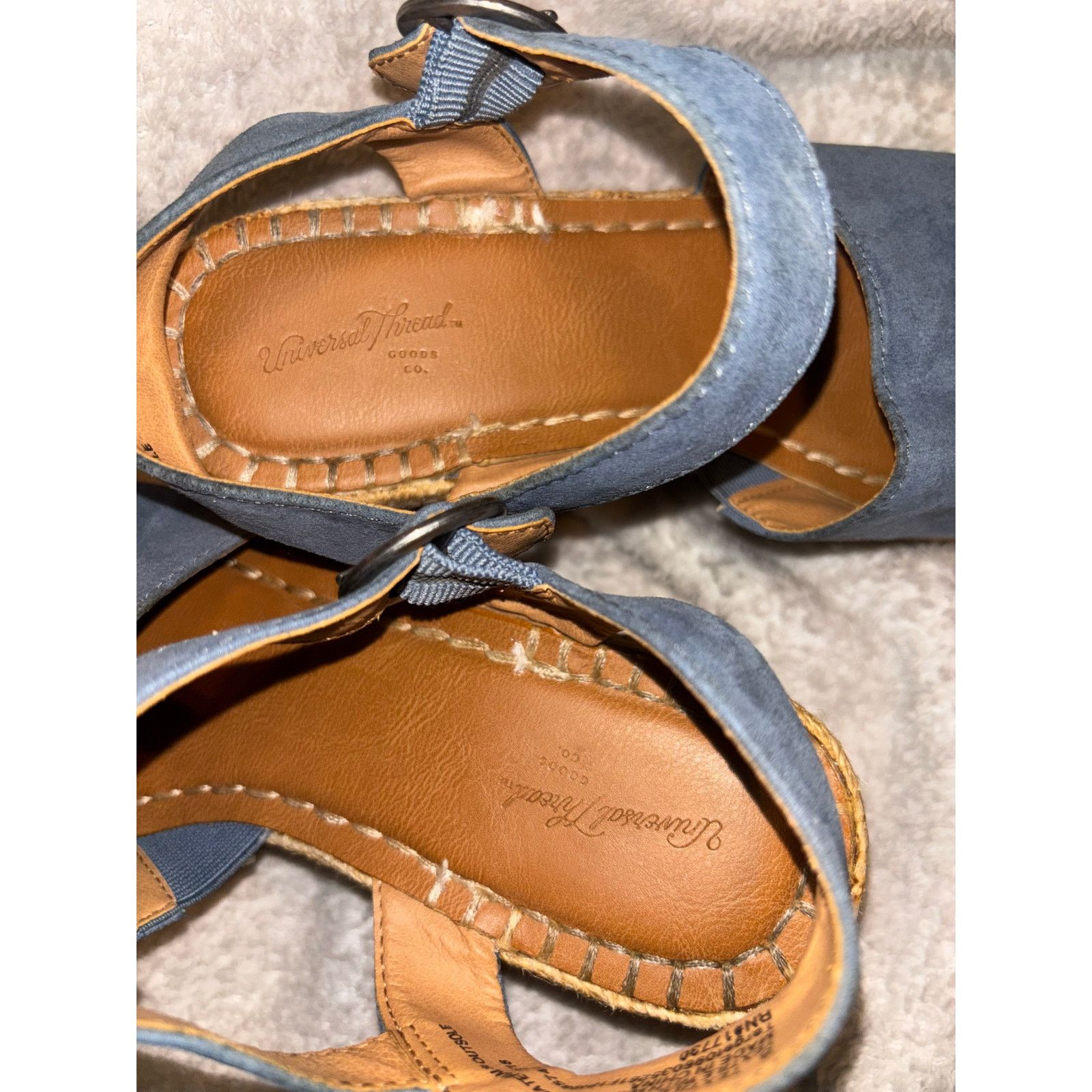 The Unbranded Brand Blue Suede Universal Thread Wedges Size 8 Size US 8 / IT 38 - 6 Thumbnail