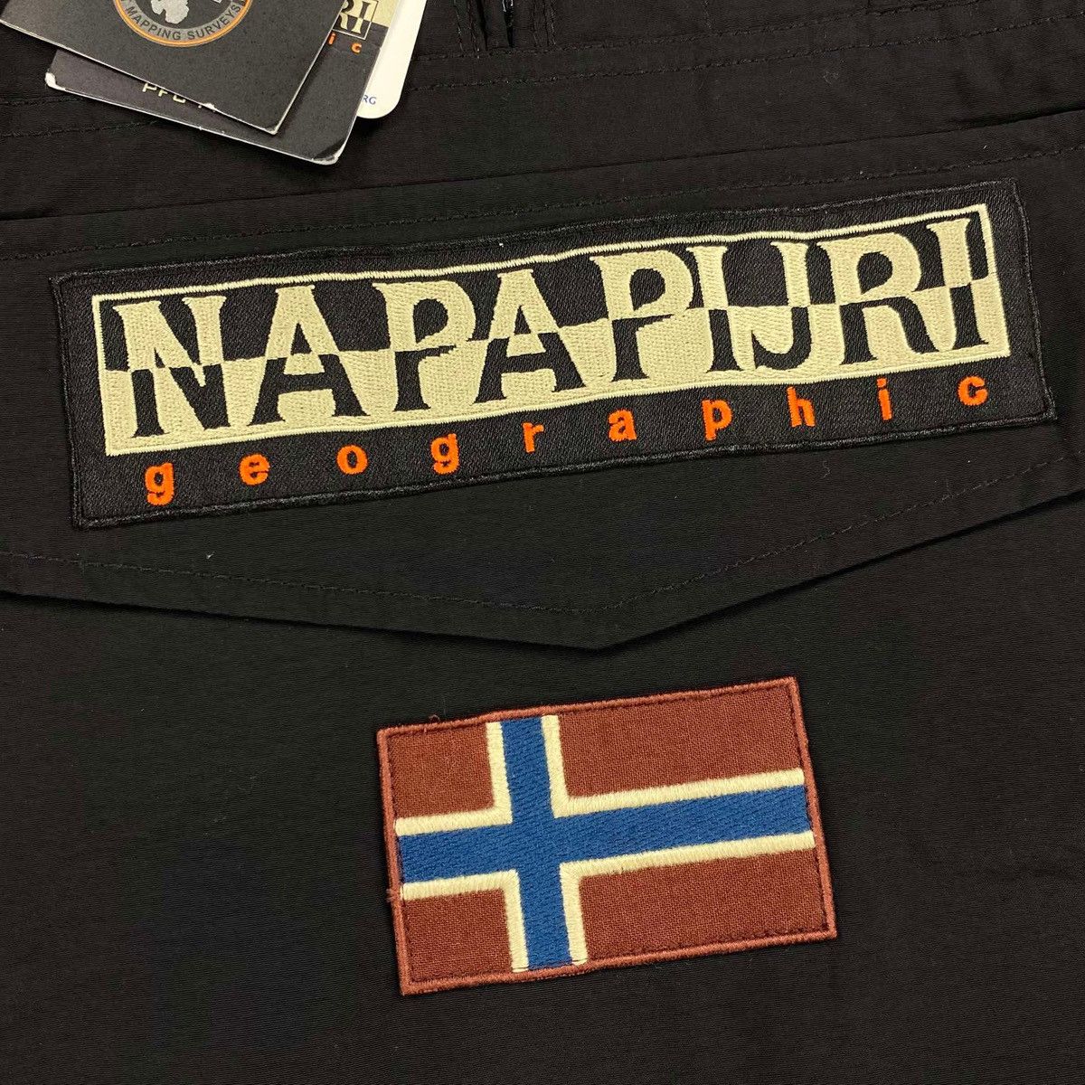 Napapijri Geographic Black Winter Jacket Size US S / EU 44-46 / 1 - 10 Thumbnail