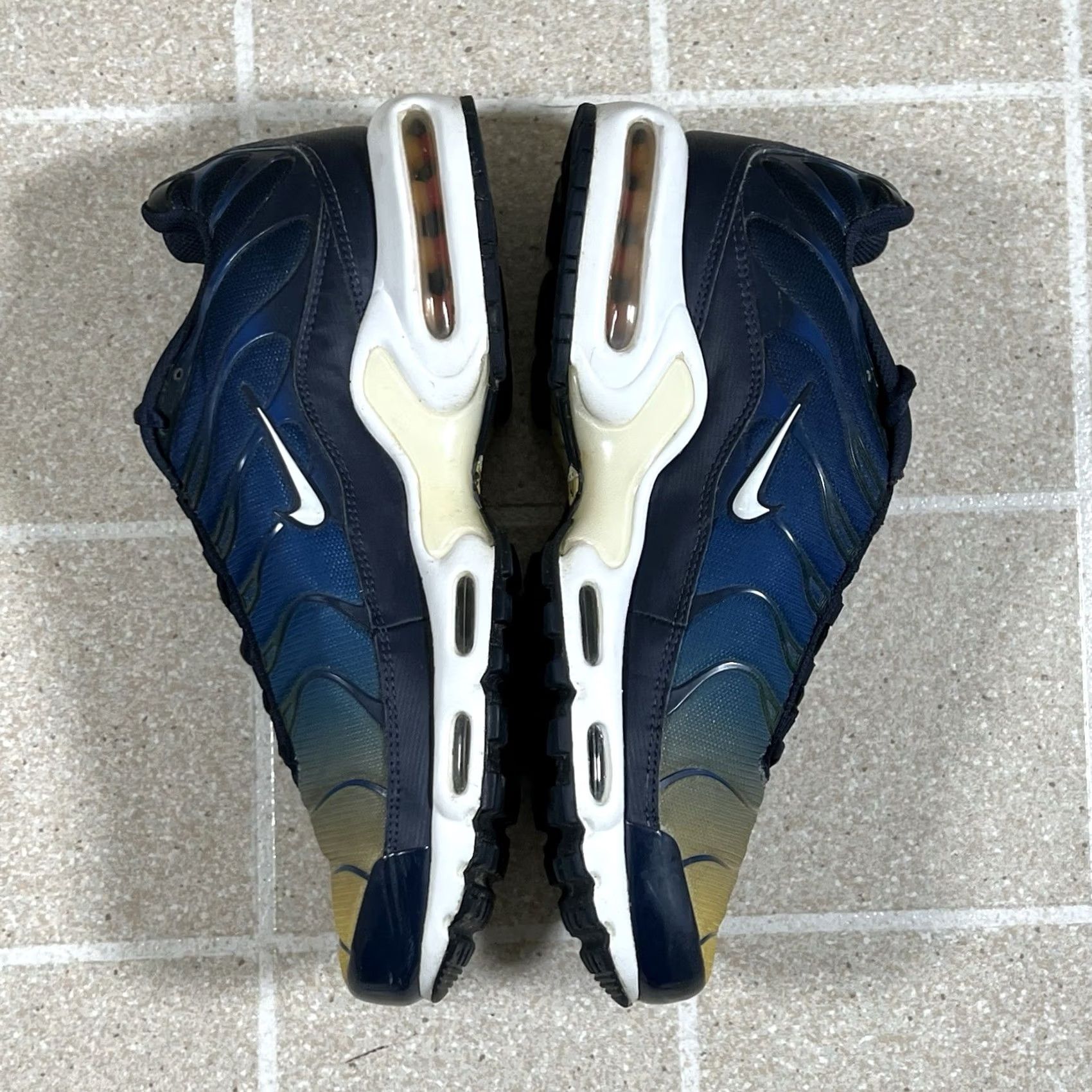 Nike Nike Air Max Plus Gradient Pack - 852630-407 Sneaker Men 11 Blue 2018 Nike Air Max Plus Size US 11 / EU 44 - 8 Thumbnail
