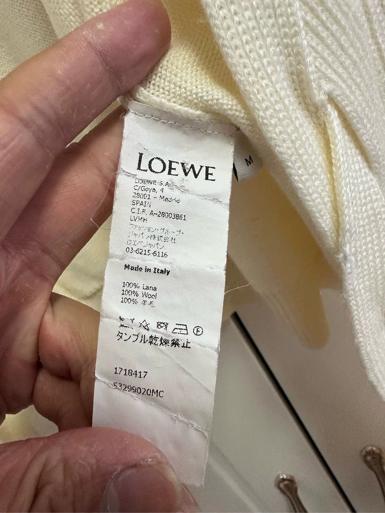 Loewe Loewe Wool cardigan with wooden ear Size M / US 6-8 / IT 42-44 - 2 Thumbnail