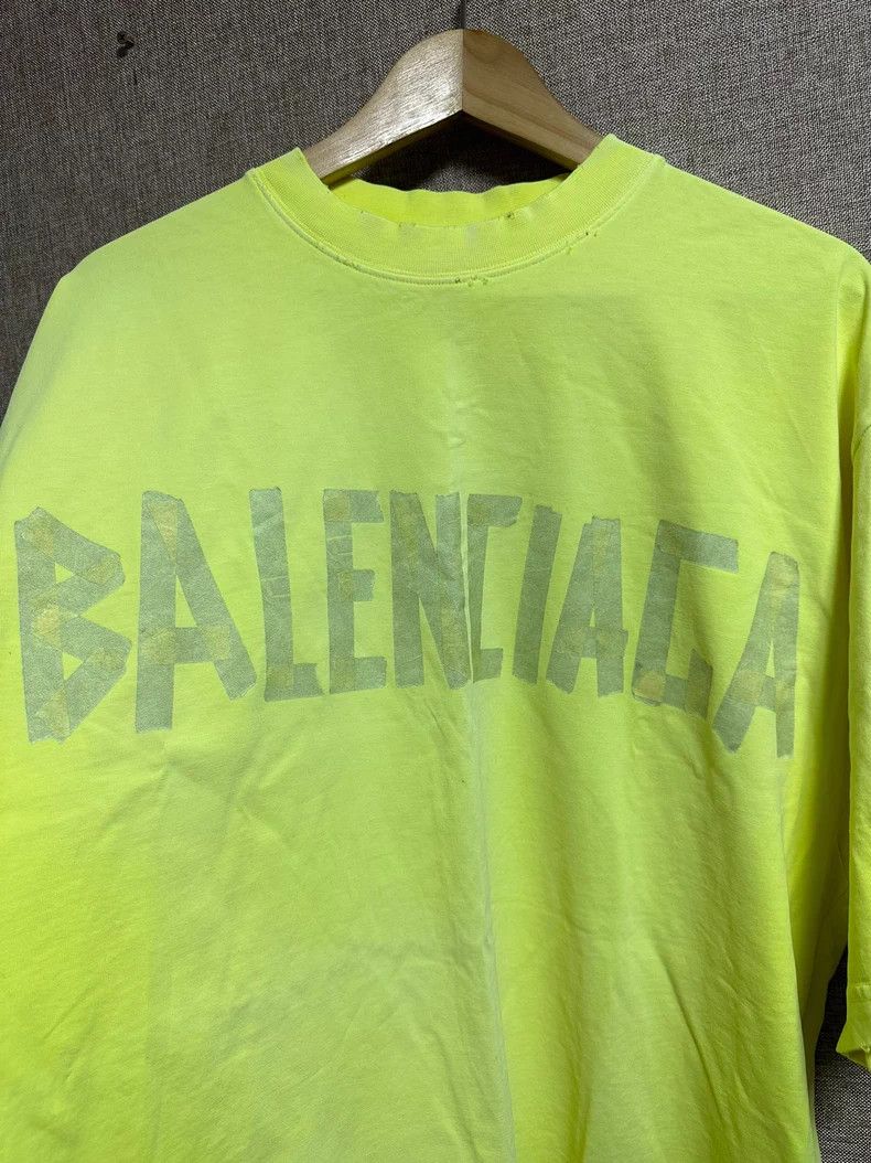 Balenciaga Balenciaga Tape Logo Short Sleeve T-Shirt Size US S / EU 44-46 / 1 - 2 Thumbnail