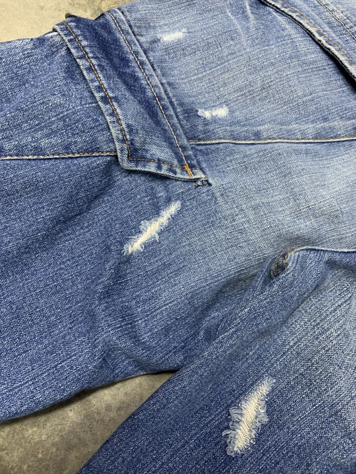 Distressed curve leg TREZ Cargo Jean