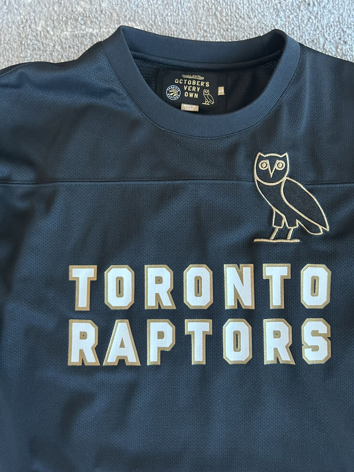 Mitchell & Ness × October's Very Own 2016 Ovo X Toronto Raptors X Mitchell & Ness Warm up Jersey Size US L / EU 52-54 / 3 - 2 Thumbnail