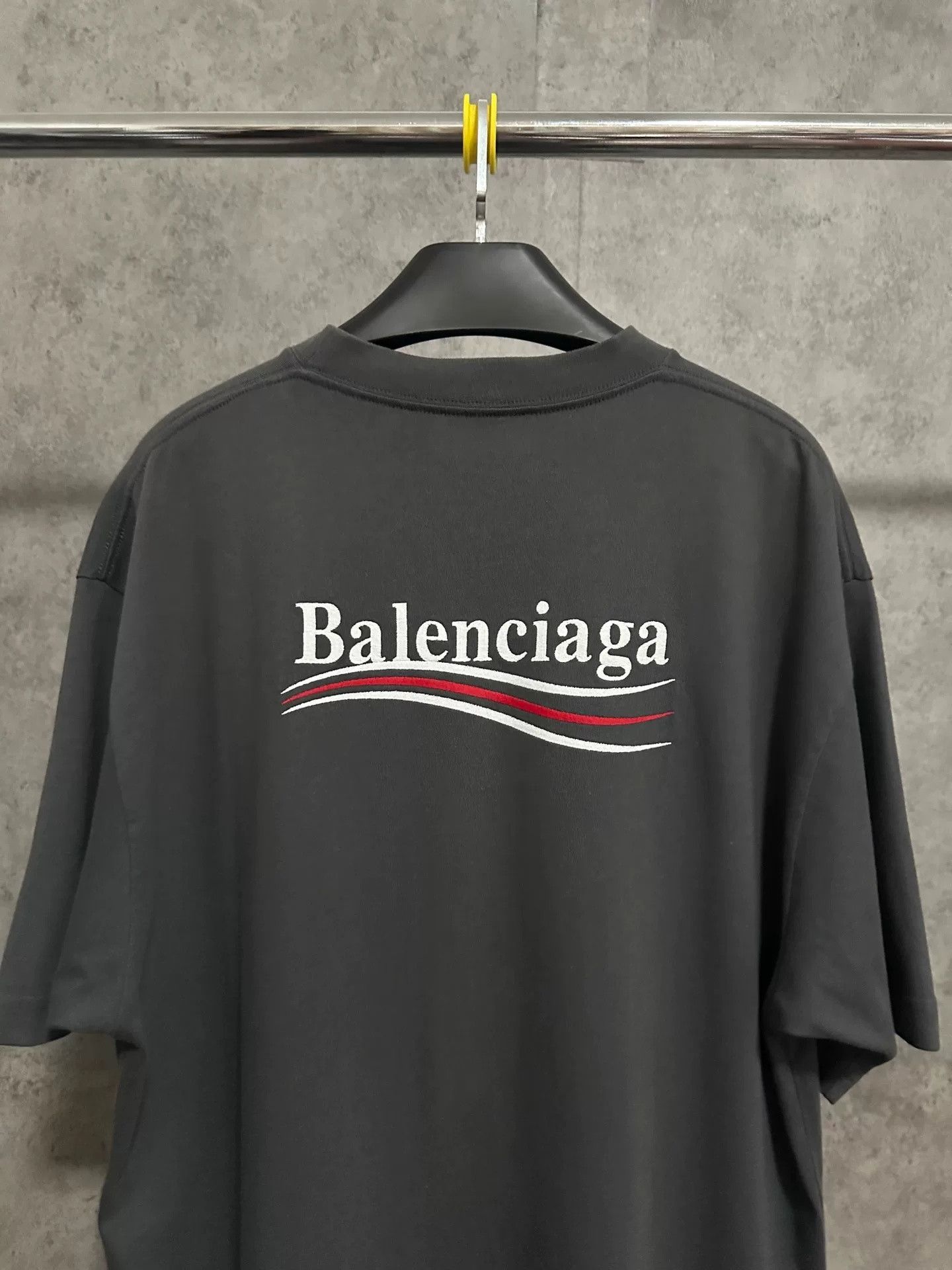 Balenciaga Balenciaga Coca-Cola Wave Logo Short-Sleeve T-Shirt Size US S / EU 44-46 / 1 - 5 Thumbnail
