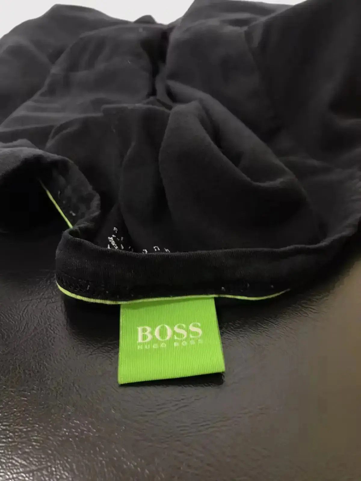 Designer × Hugo Boss Hugo Boss t-shirt size M Size US M / EU 48-50 / 2 - 3 Thumbnail