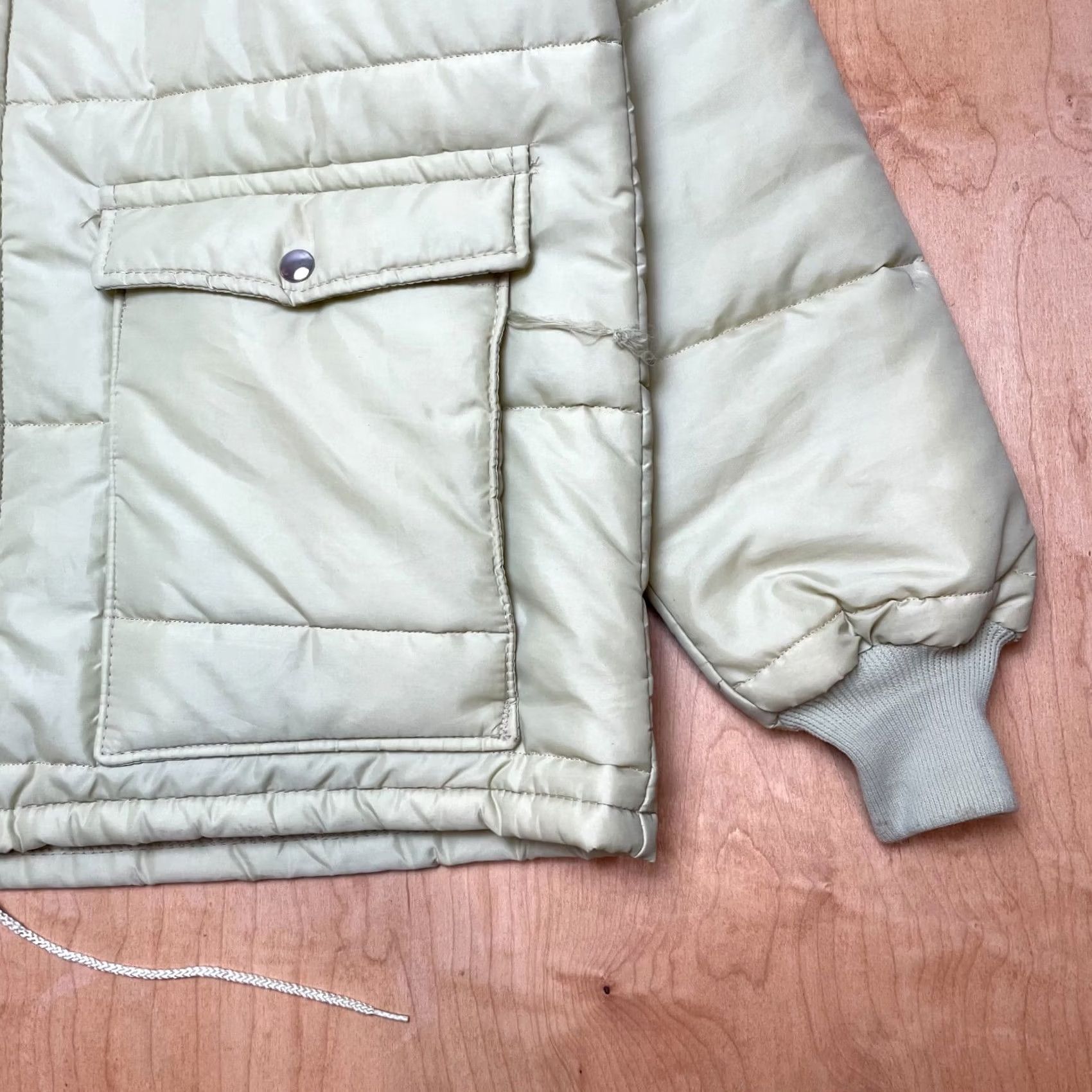 Vintage VINTAGE Trojan Beige Long Sleeve Puffer Jacket Adult XL (Fits 2XL) Full Button & Zip Mens Size US XXL / EU 58 / 5 - 7 Thumbnail