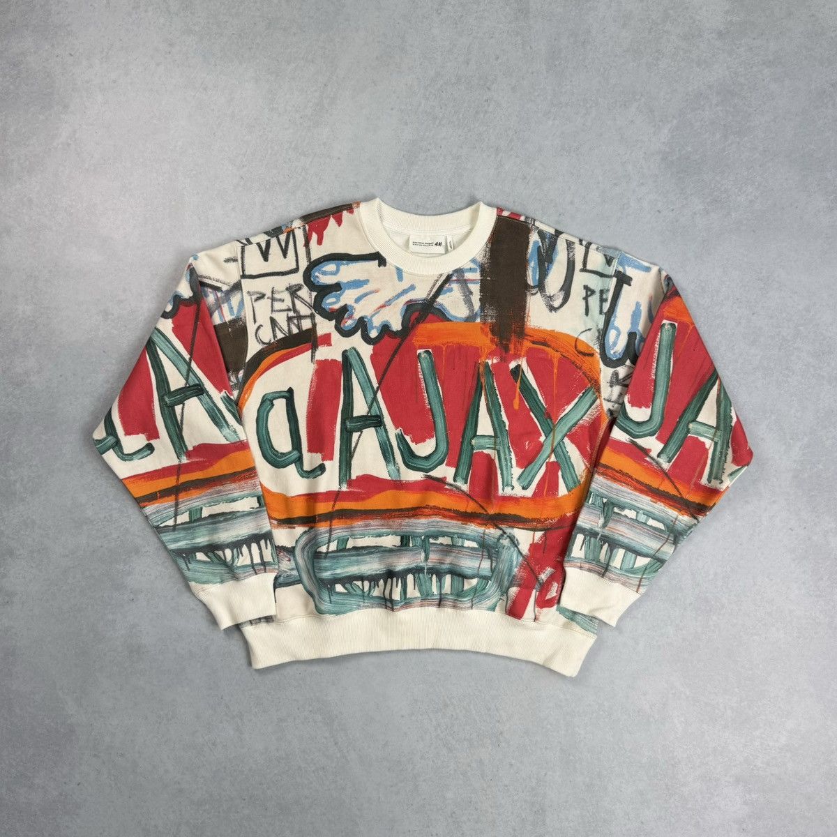 H&M × Jean-Michel Basquiat × Who Decides War WHO DECIDES WAR x BASQUIAT x H&M OVERSIZED FIT SWEATSHIRT Size US XS / EU 42 / 0 - 2 Thumbnail
