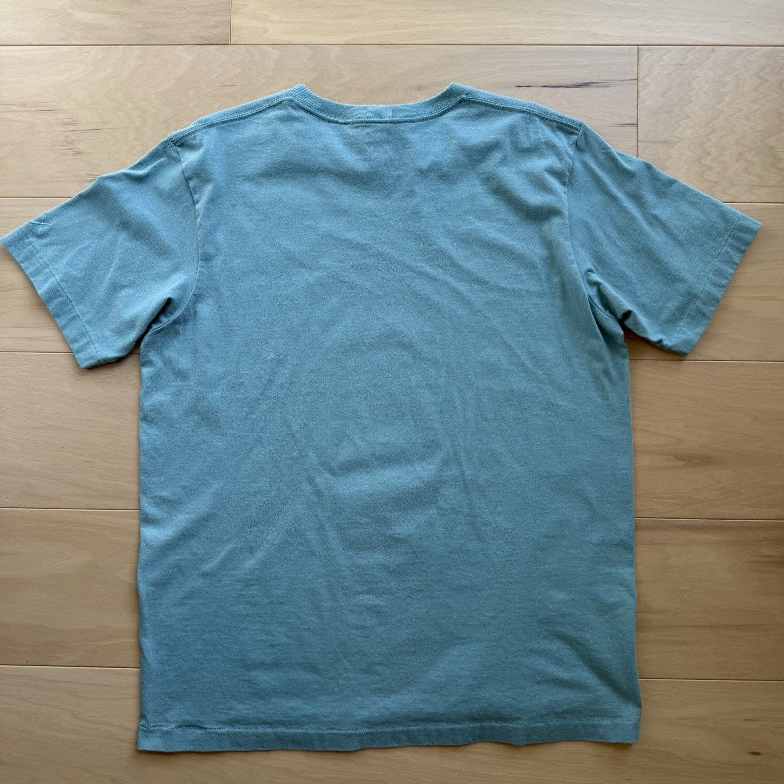 Kaws × Uniqlo Kaws Uniqlo Shirt Large Teal Casual Streetwear Minimalist Size US L / EU 52-54 / 3 - 6 Thumbnail