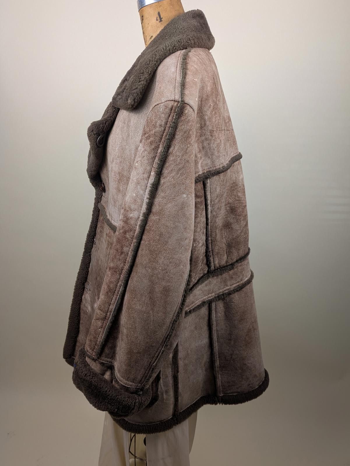 Other 1970's Canadian sheepskin suede patchwork coat Size US L / EU 52-54 / 3 - 4 Thumbnail