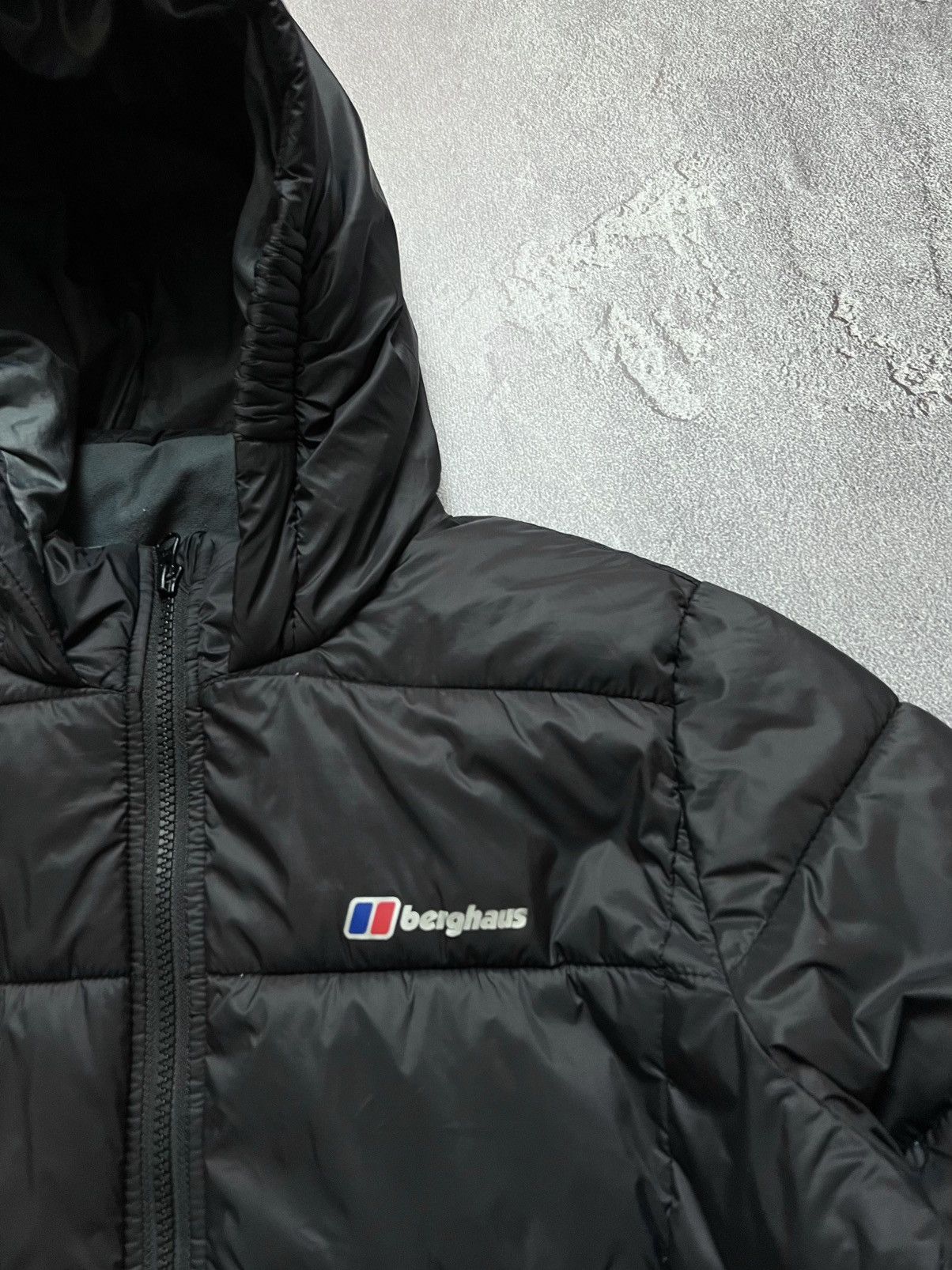 Berghaus Vintage Berghaus Down Jacket Puffer Big Logo S Size US S / EU 44-46 / 1 - 3 Thumbnail
