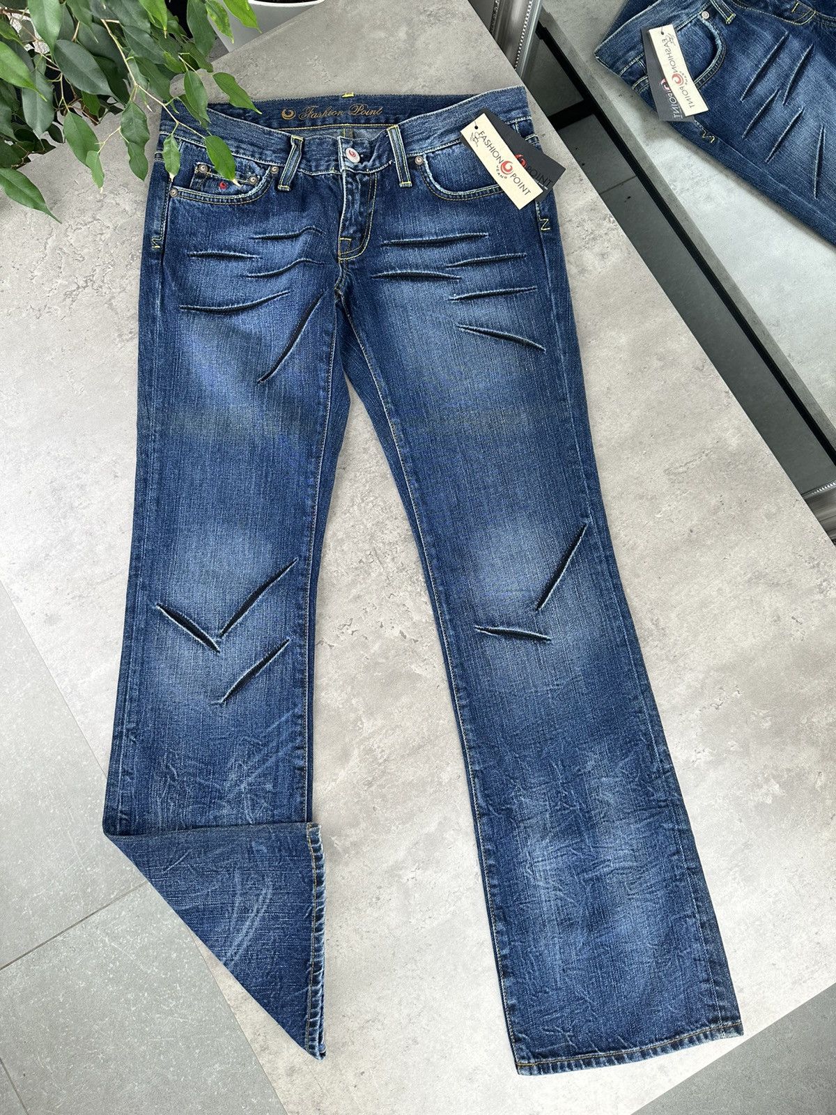 image of Avant Garde x Vintage Flared Jeans in Blue, Women's (Size 29)