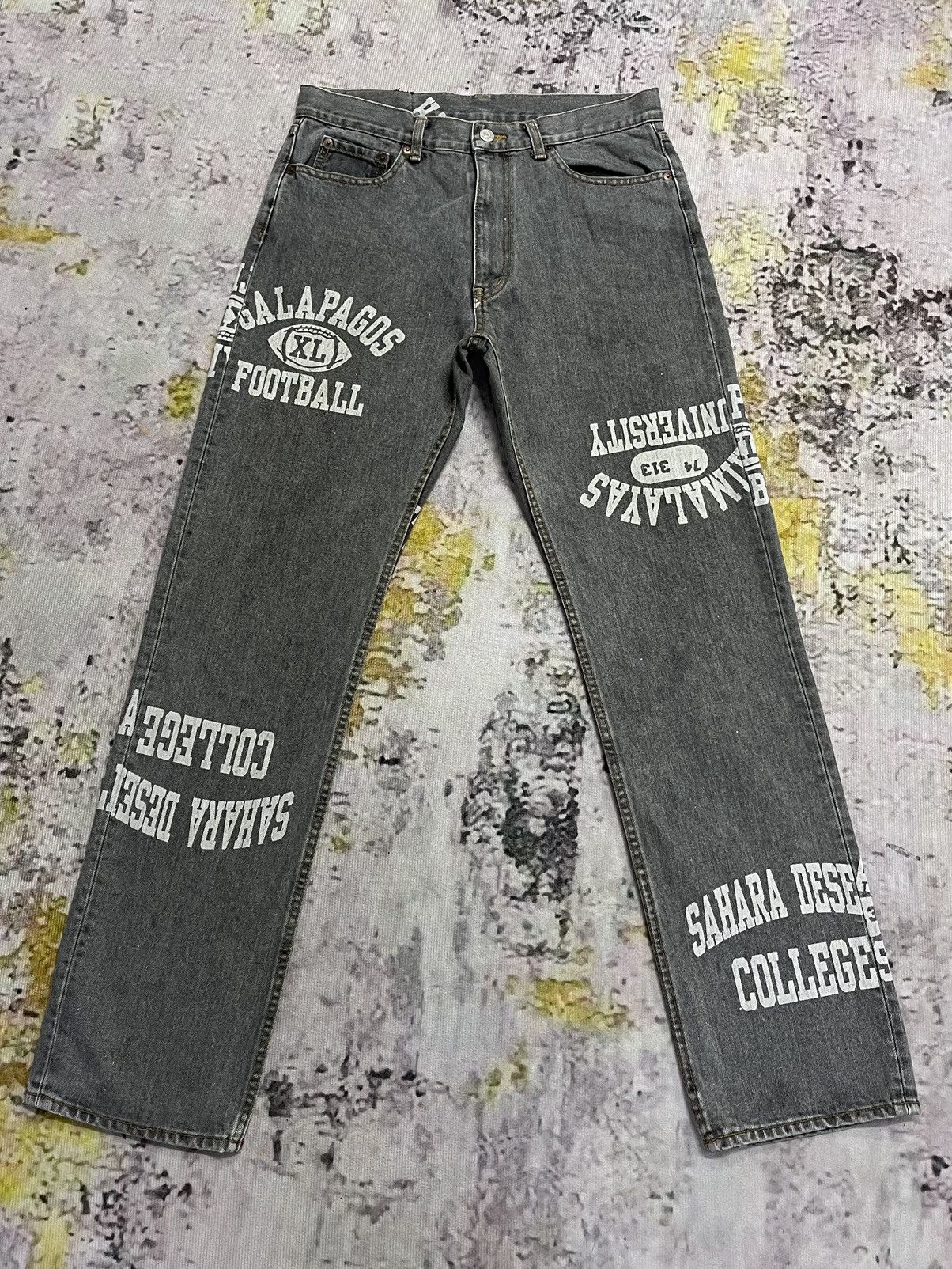 Beams Japan Japan Beams Vintage Painted Galapagos Football Jeans Size US 31 - 1 Thumbnail