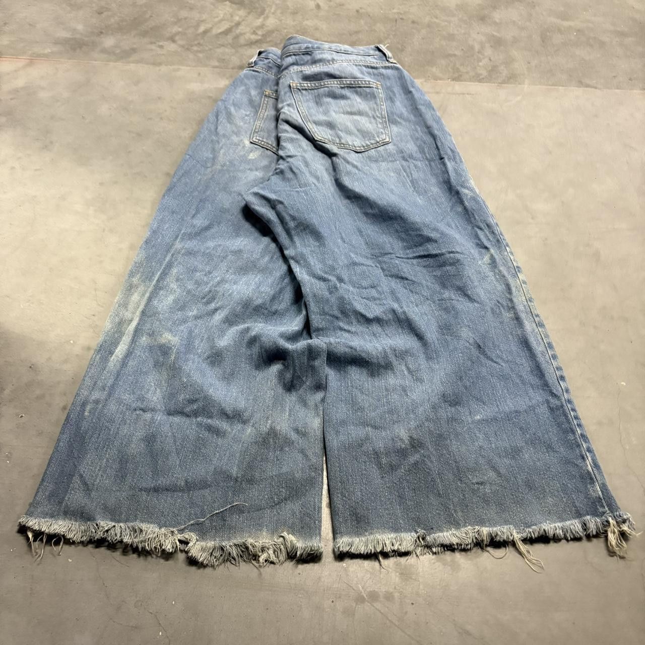 Vintage Crazy Vintage Y2K/2000s Super Baggy Super WideLeg Short Medium Wash Denim Jeans! Size US 36 / EU 52 - 6 Thumbnail
