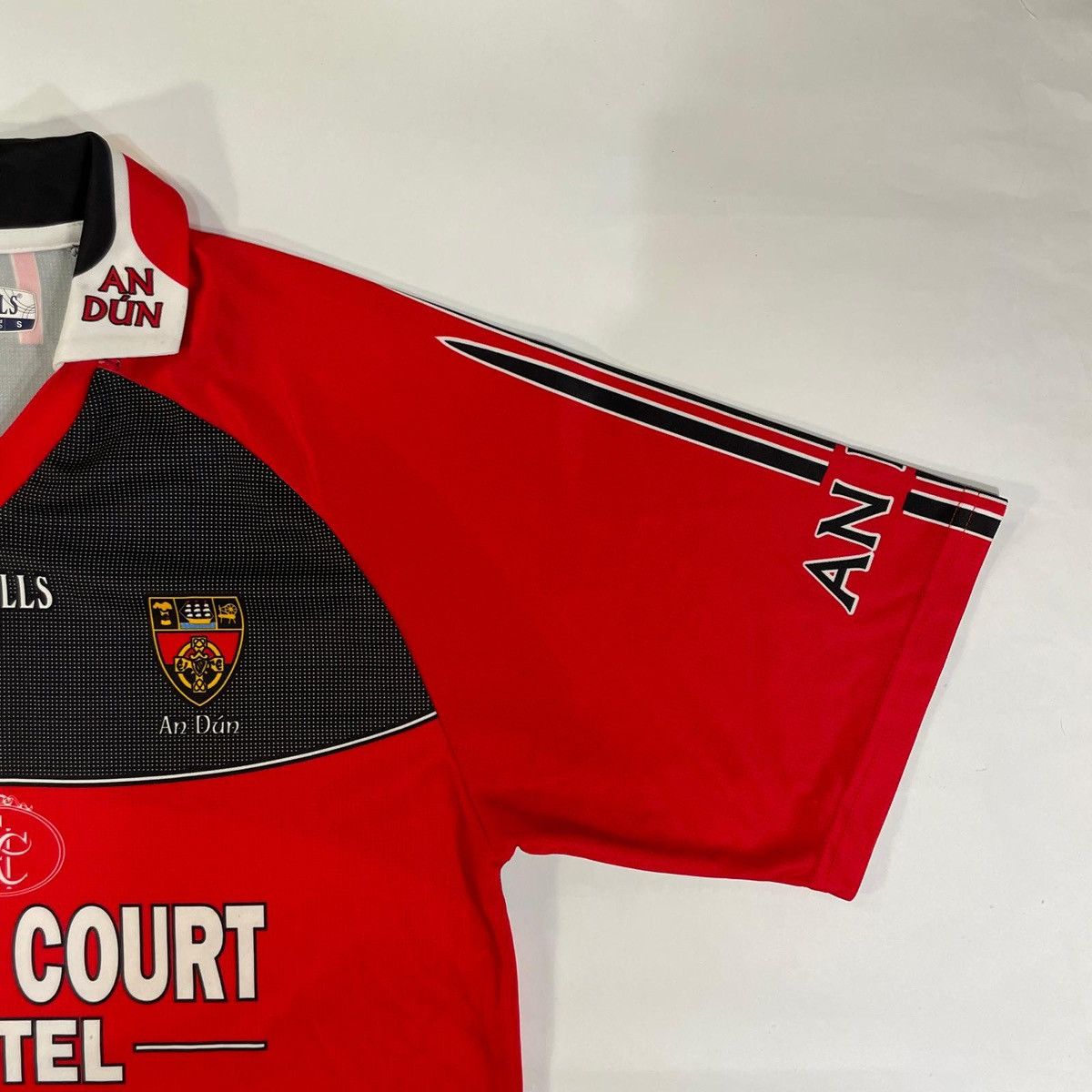 O'Neills Cork GAA An Dún jersey shirt tee red black o’neills vintage Size US S / EU 44-46 / 1 - 5 Thumbnail