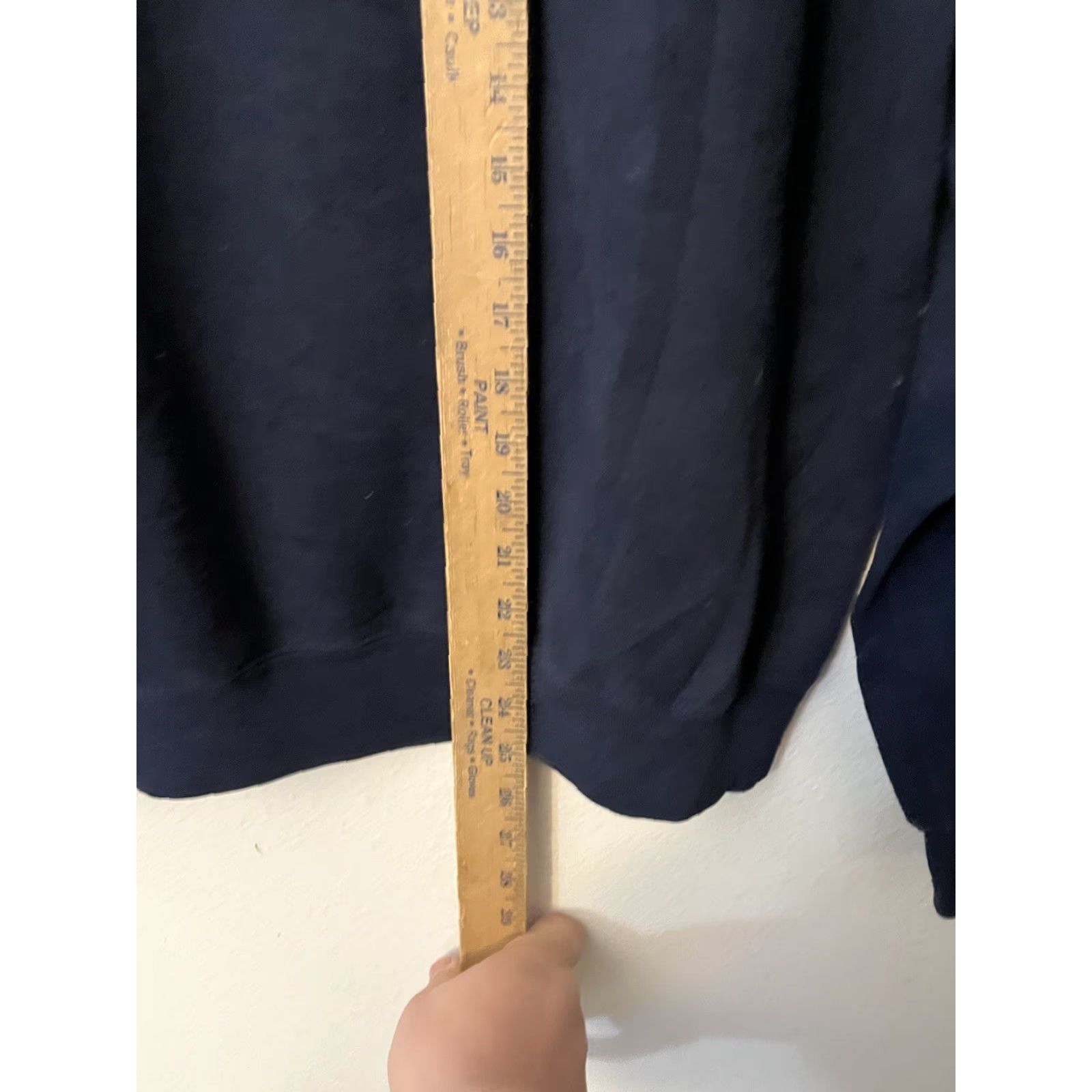 Champion VINTAGE Quinnipiac University Champion Navy Blue Crewneck Sweatshirt Size S Unisex Adults University Pullover Boys Girls Mens Womens Size US S / EU 44-46 / 1 - 4 Thumbnail