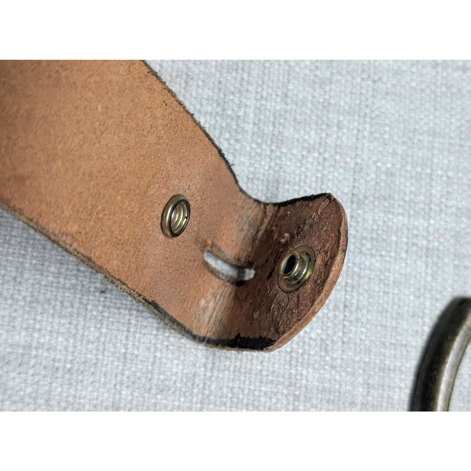 Vintage VINTAGE handcrafted WESTERN belt Tooled 34 animals WILDLIFE Brown leather belt 34 Men Leather Full Grain 1-3/4" width Western Belt Mens Size 34 - 6 Thumbnail