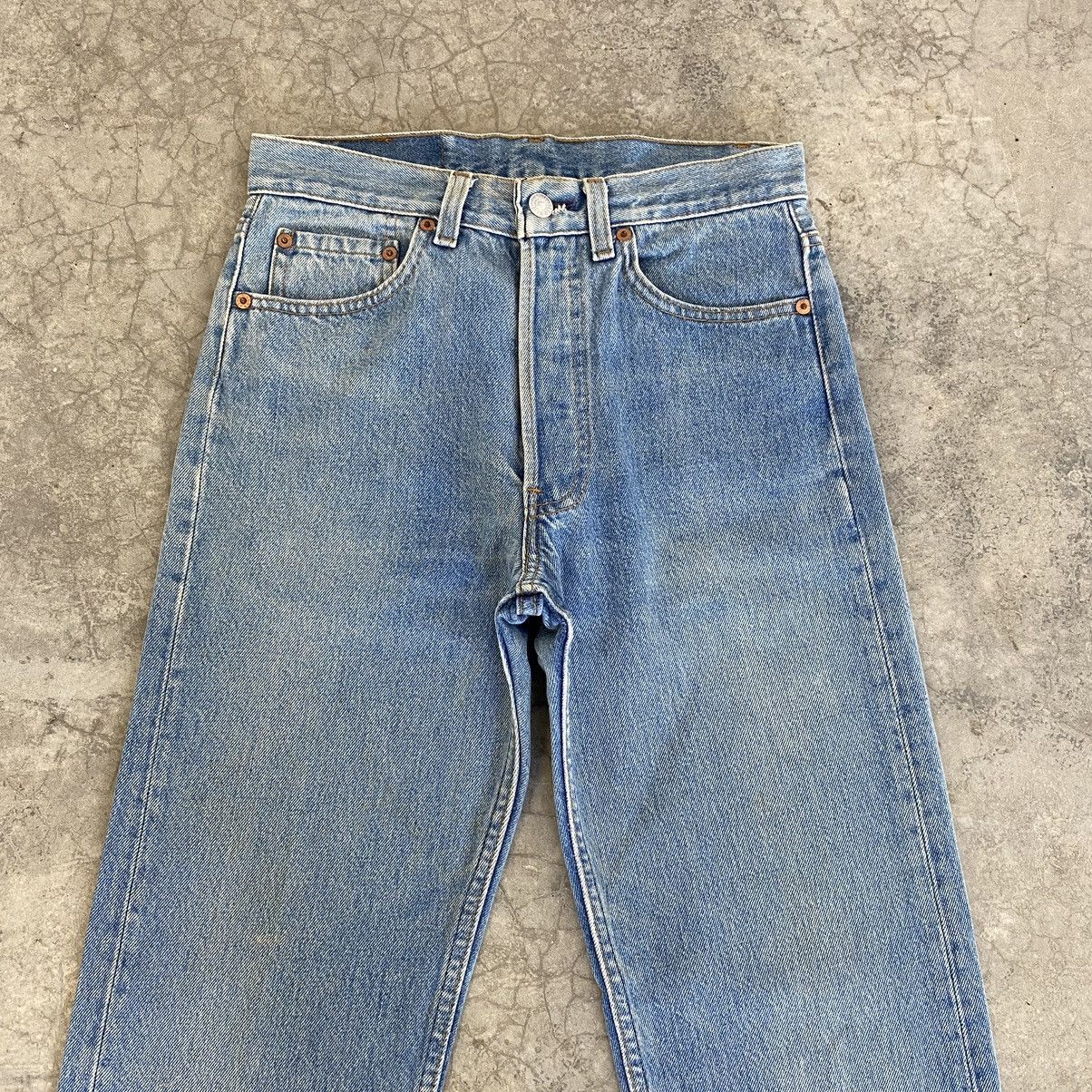 Levi's Vintage Late 80’s Levis 501 Faded Blue Denim Jeans Size US 28 / EU 44 - 3 Thumbnail