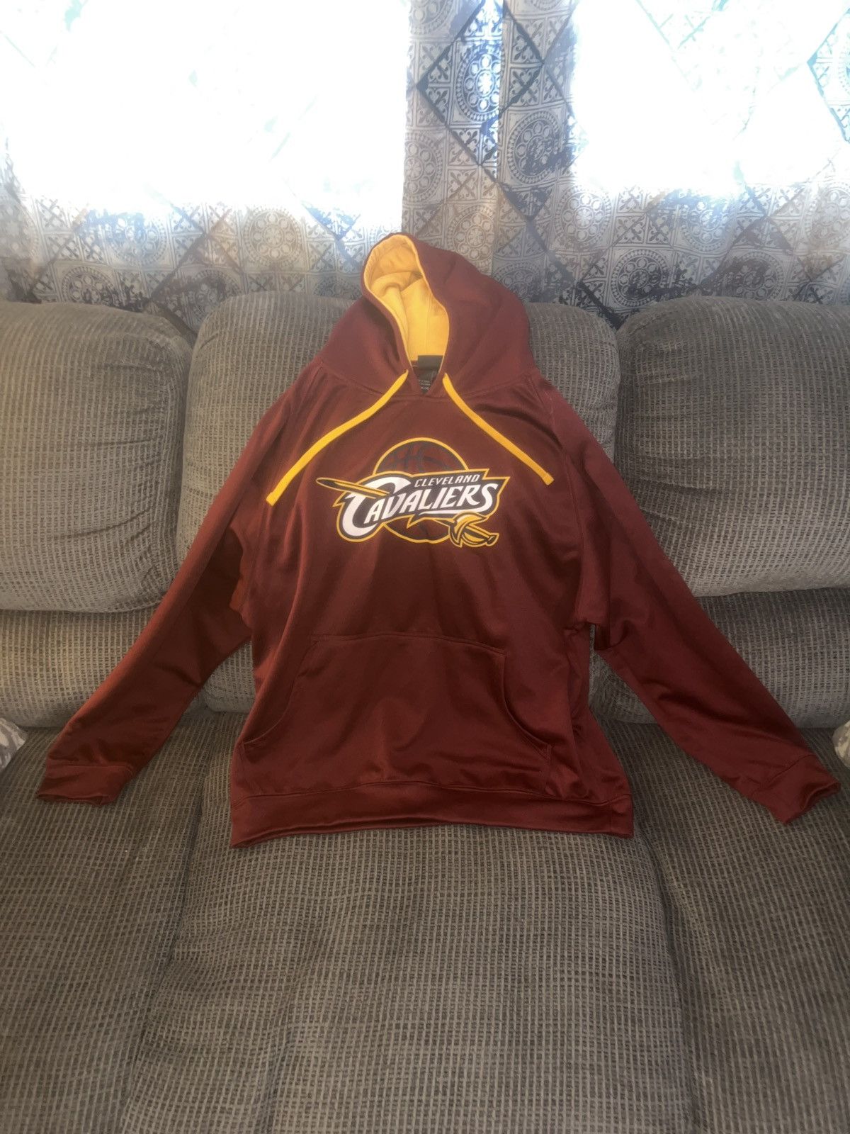 image of Nba Cleveland Cavaliers Hoodie in Red, Men's (Size XL)