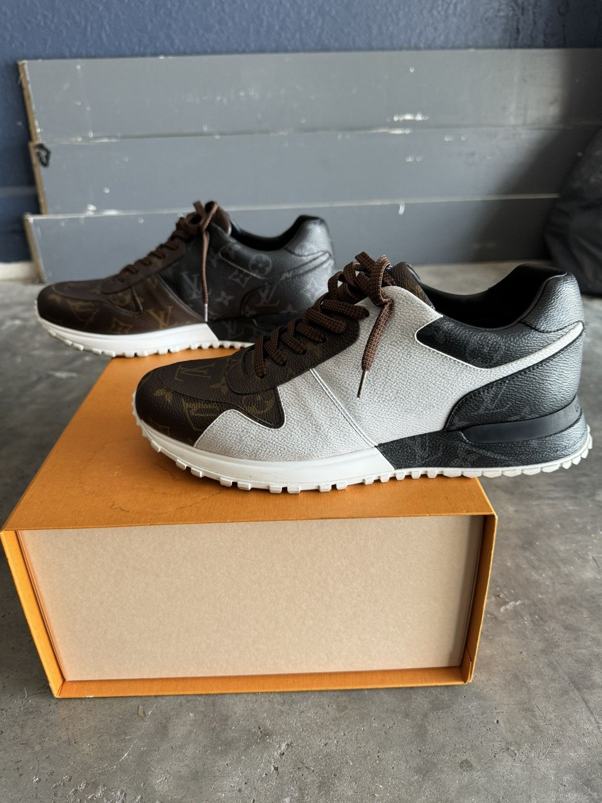 Louis Vuitton LOUIS VUITTON Run Away Sneakers Size US 9 / EU 42 - 4 Thumbnail