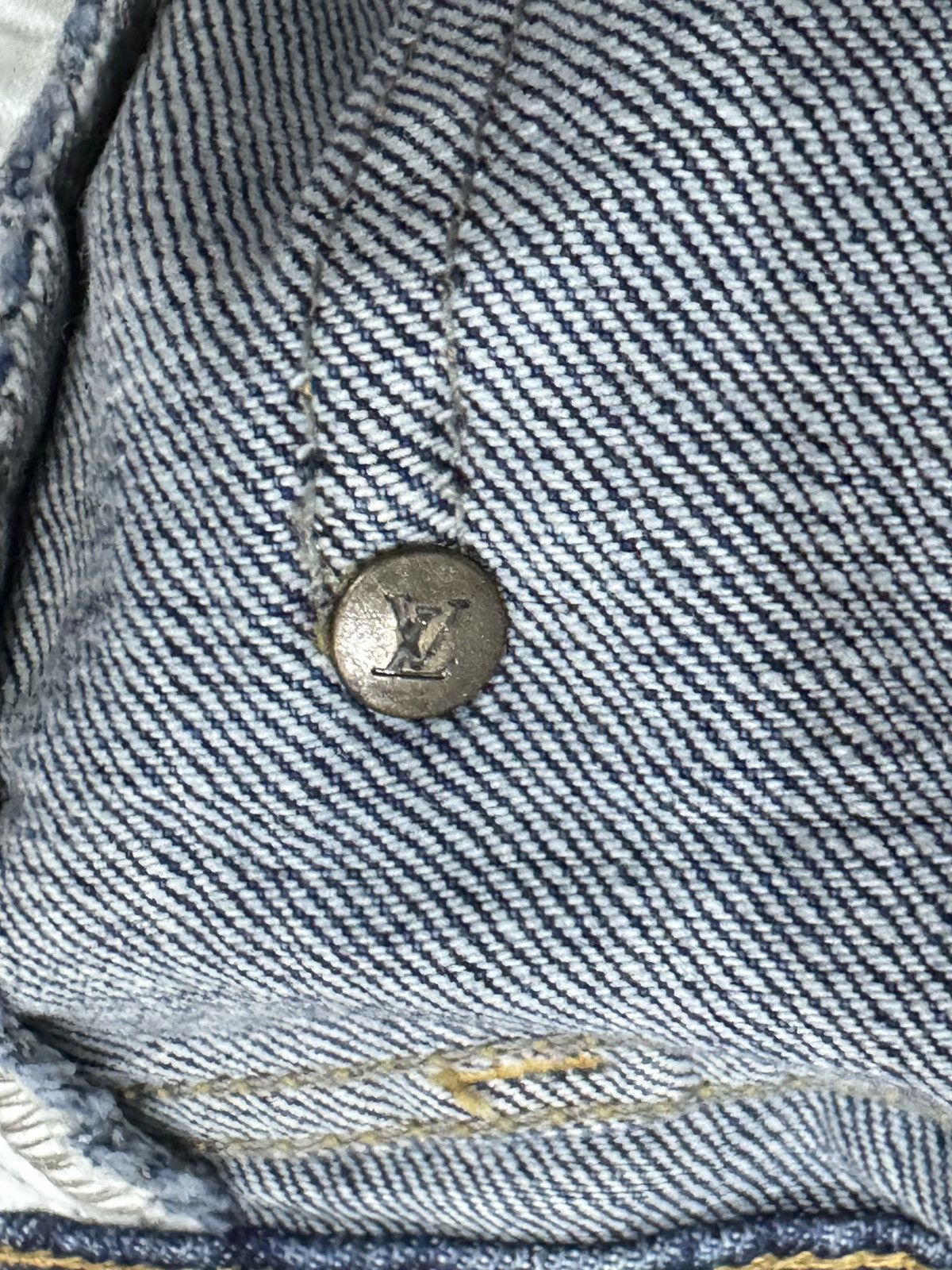 Louis Vuitton vintage LV jeans made in Italy Size US 29 - 17 Thumbnail