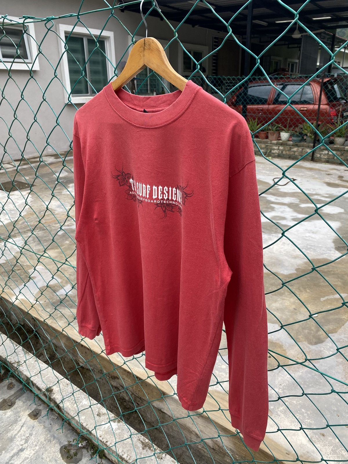 Vintage T&C surf faded red long sleeve tshirt Size US M / EU 48-50 / 2 - 4 Thumbnail
