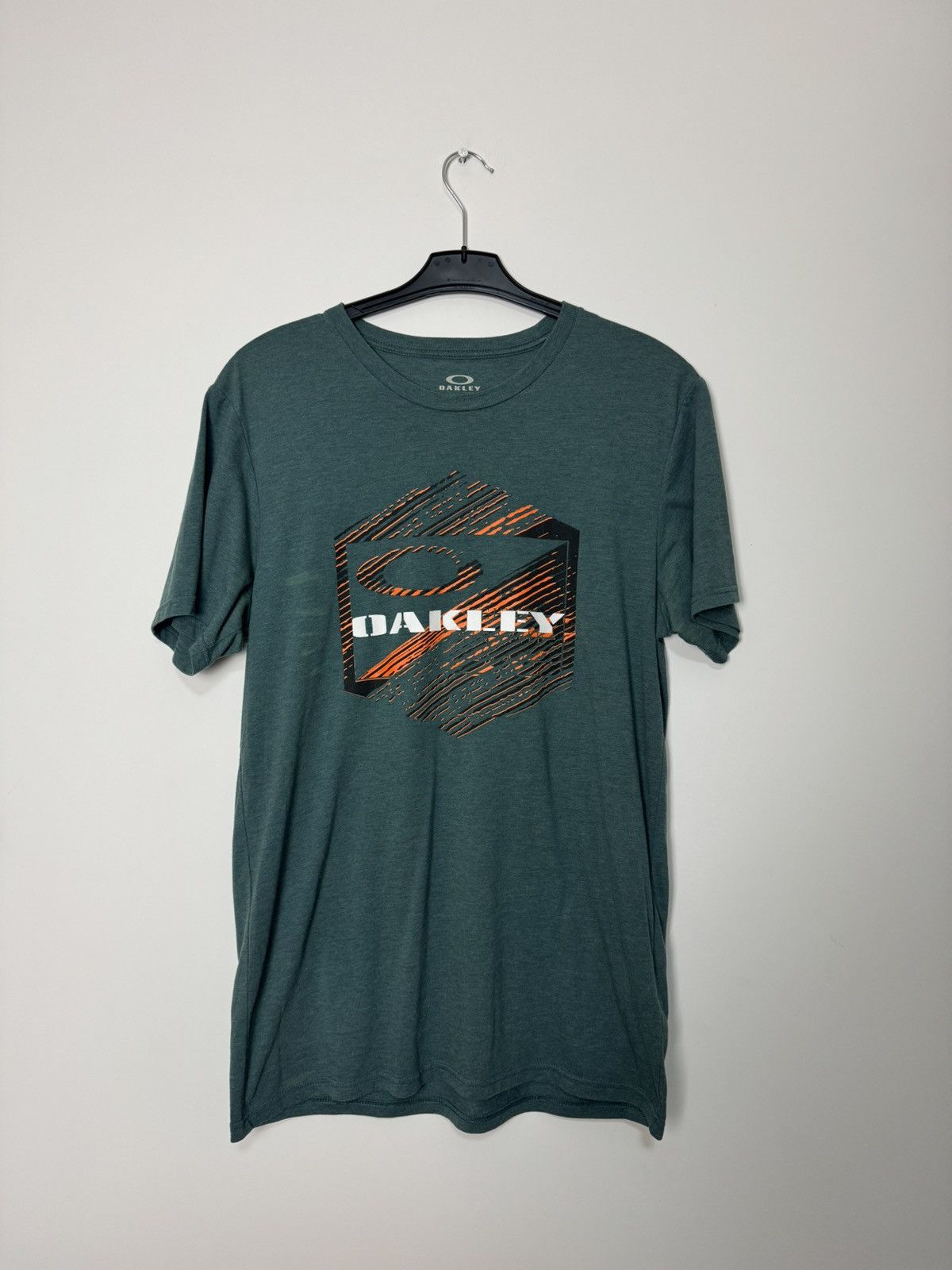 Oakley Oakley big logo tee outdoor gorpcore style streetwear Size US L / EU 52-54 / 3 - 1 Thumbnail