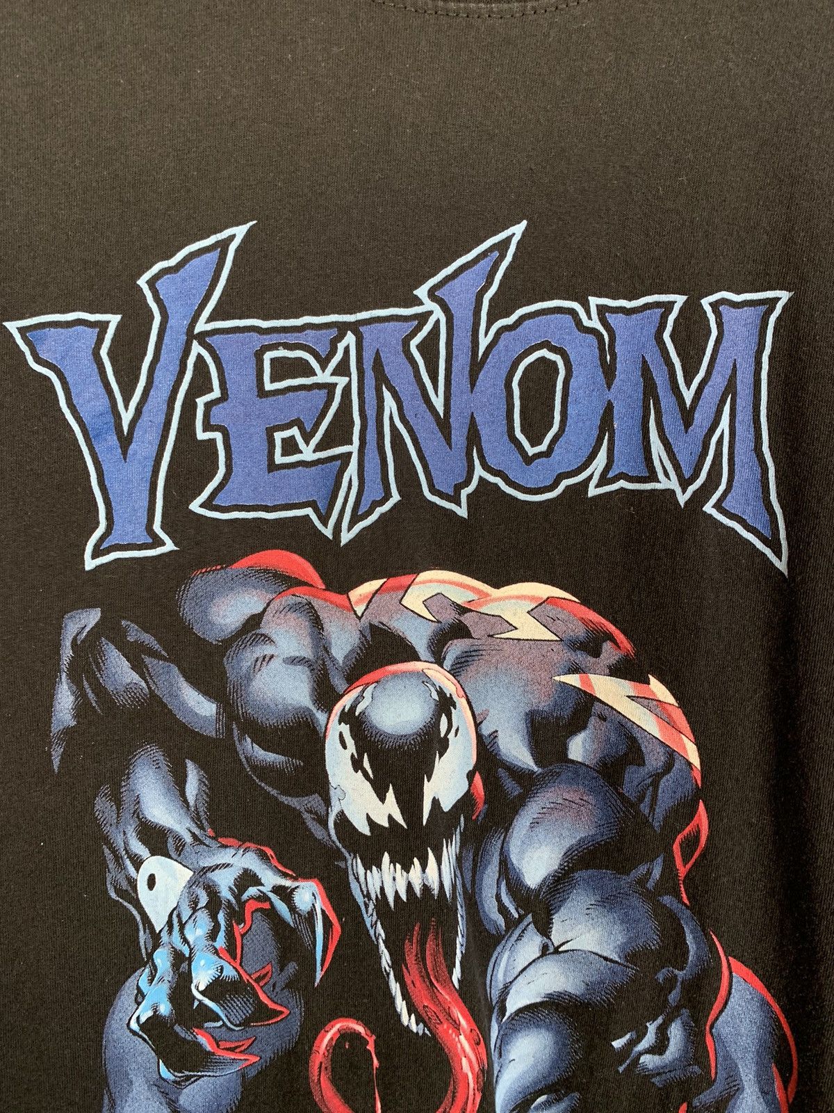 Fruit Of The Loom Y2K Venom Marvel T-shirt Size US L / EU 52-54 / 3 - 8 Thumbnail