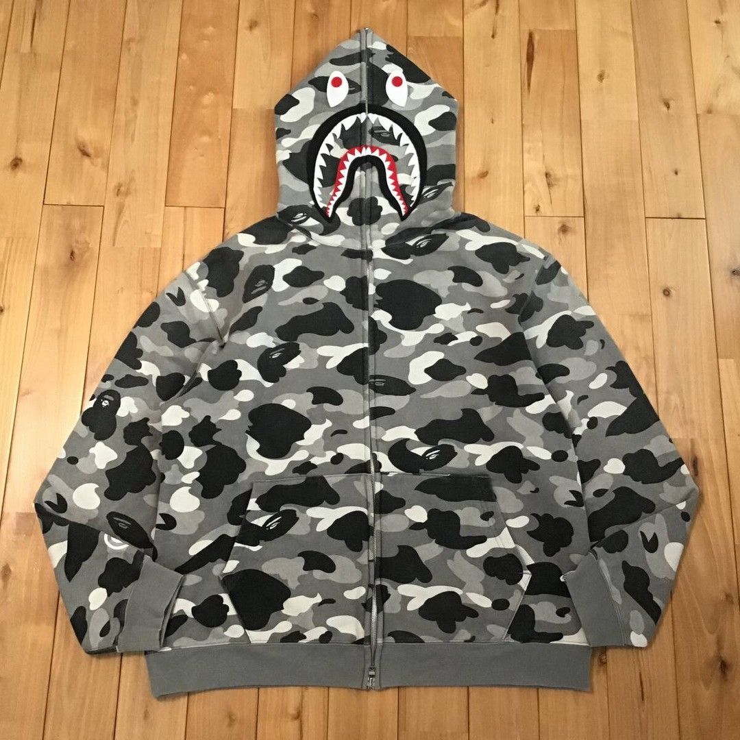 Bape 🔥NFS limited🔥 BAPE camo shark full zip hoodie a bathing ape Size US L / EU 52-54 / 3 - 1 Thumbnail