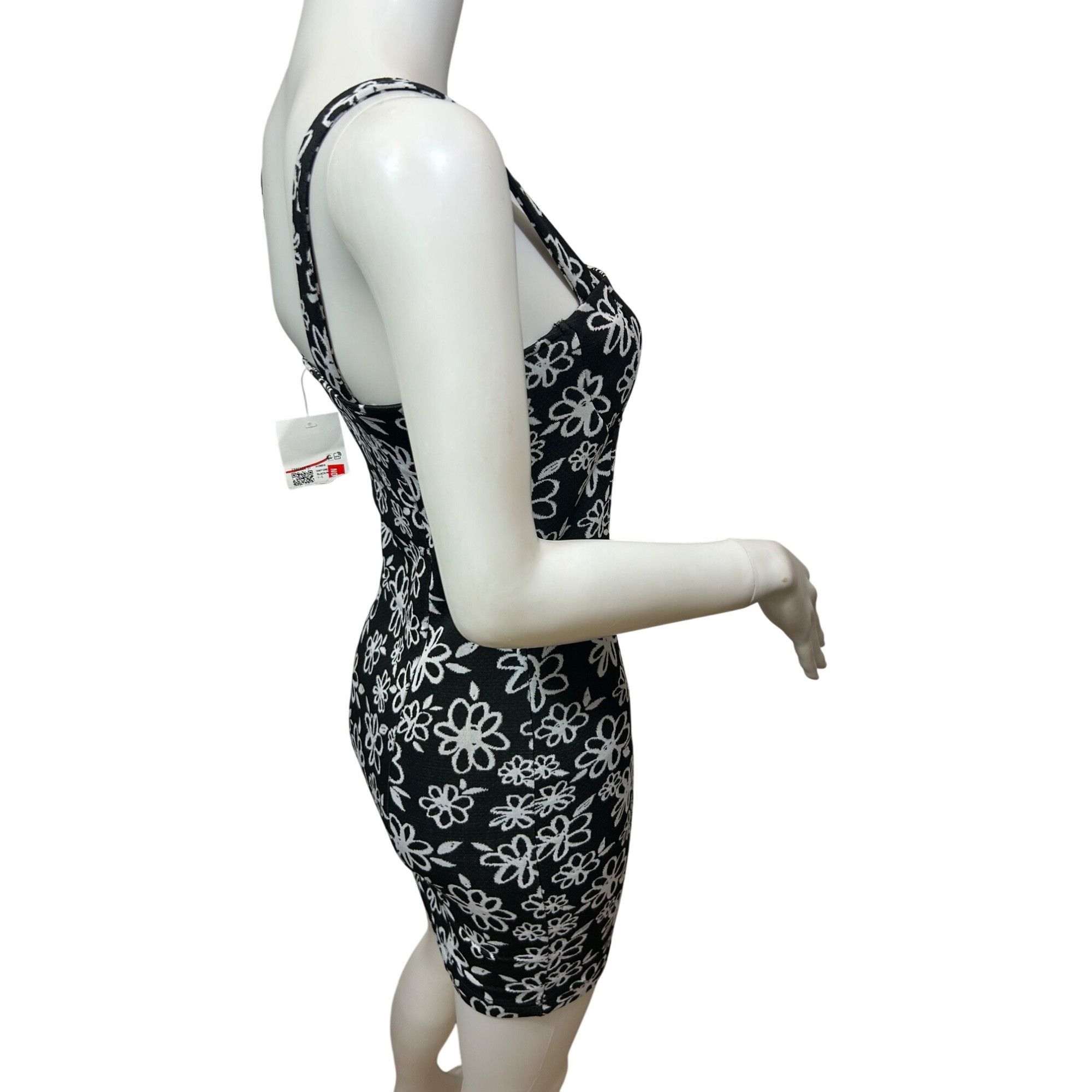 Forever 21 Forever 21 Mini Dress S Sleeveless Black White Floral Fitted Size S / US 4 / IT 40 - 4 Thumbnail