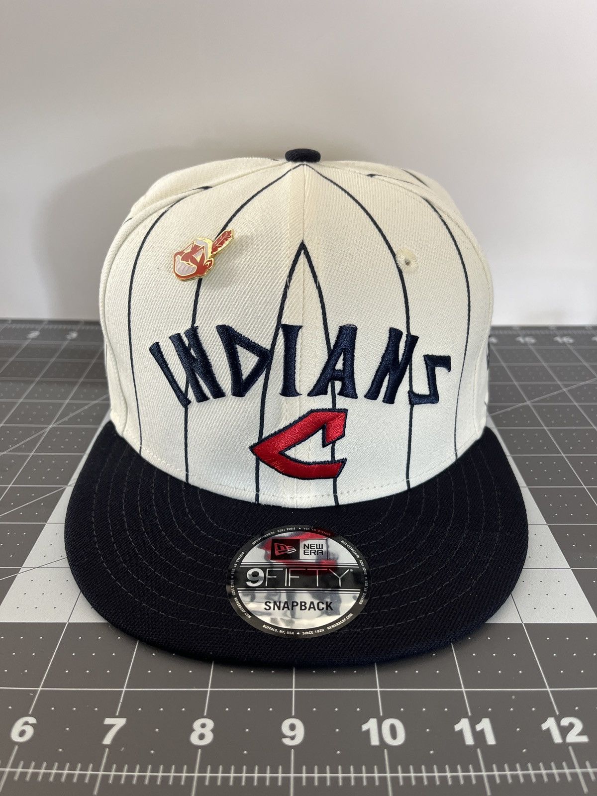 New Era Jersey Pinstripes Cleveland Guardians 9fifty OSFM Snapback Size ONE SIZE - 2 Thumbnail