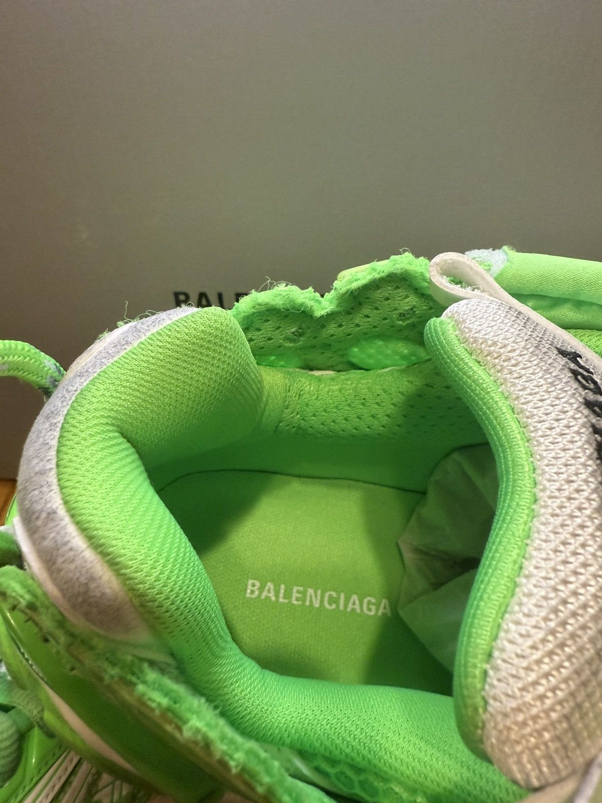 Balenciaga Balenciaga Runner Sneaker (Fluo Green) Size US 11 / EU 44 - 8 Thumbnail