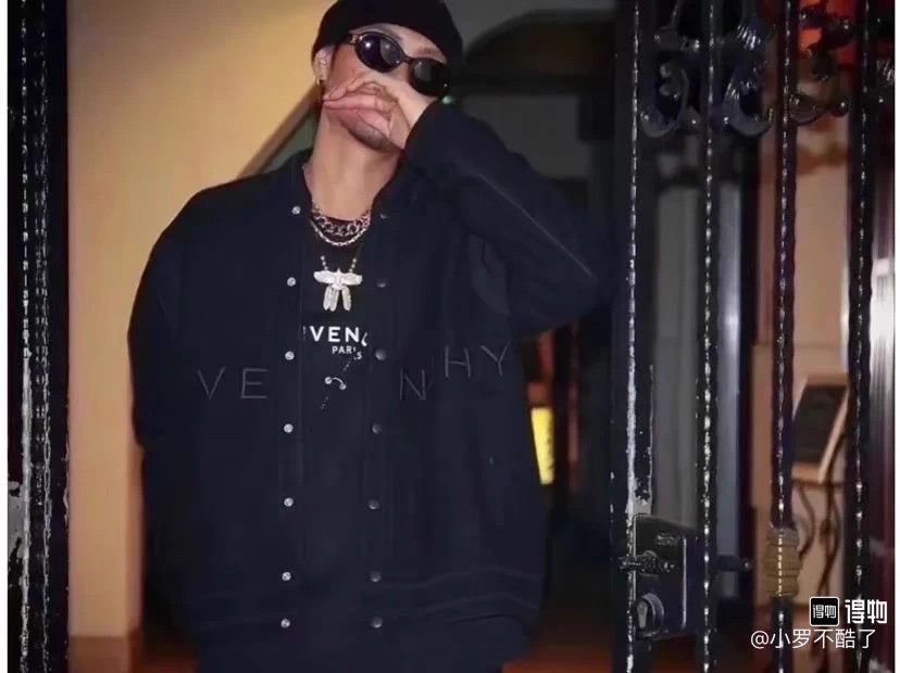 Givenchy Givenchy Embroidered Wool Flight Jacket S Size US S / EU 44-46 / 1 - 7 Thumbnail