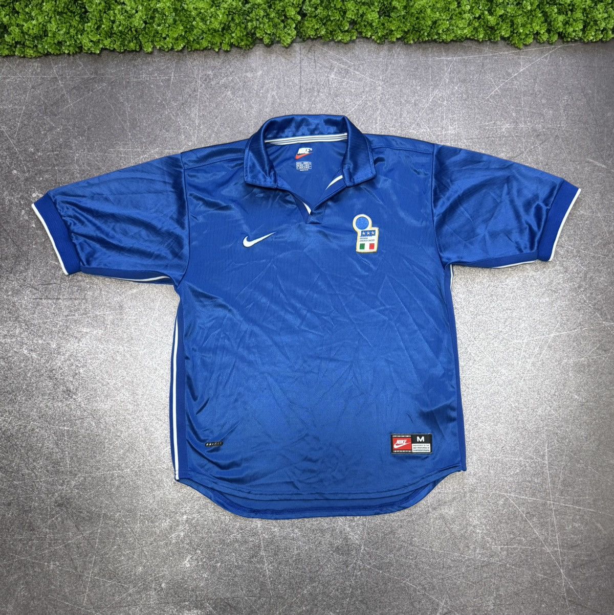 Nike 1997 Nike Vintage Italy Oversize Soccer Jersey Polo Y2K Size US M / EU 48-50 / 2 - 1 Thumbnail