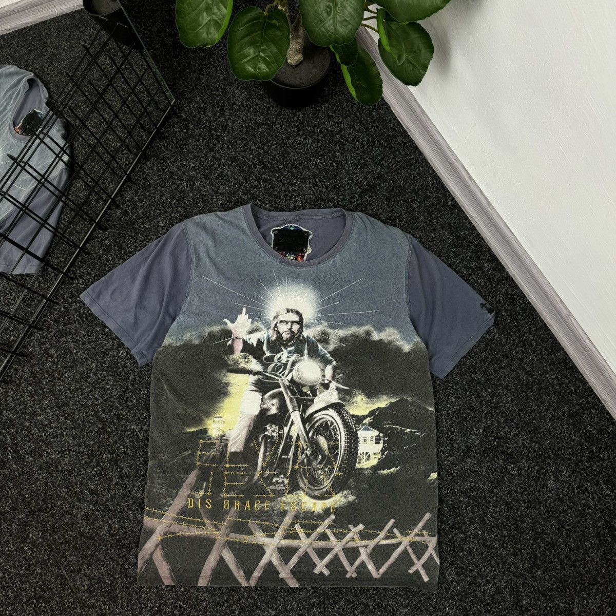 Elvis Jesus | Grailed