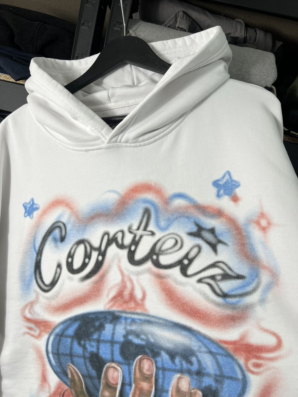 Corteiz Corteiz x Barriers Hoodie White Size XL Airbrush Graphic Size US XL / EU 56 / 4 - 8 Thumbnail