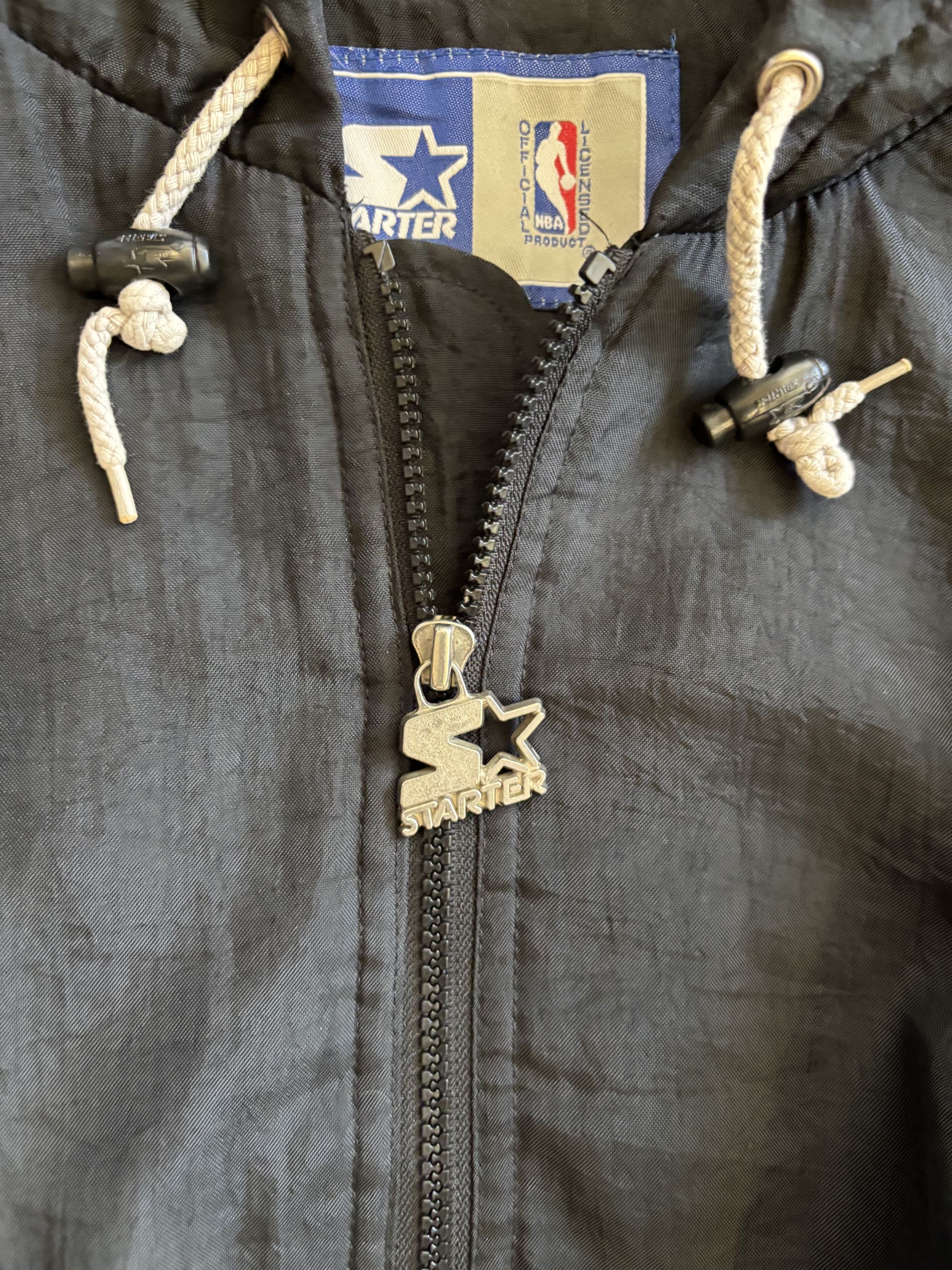 Starter Chicago Bulls Black Hooded Windbreaker Size US XL / EU 56 / 4 - 6 Thumbnail