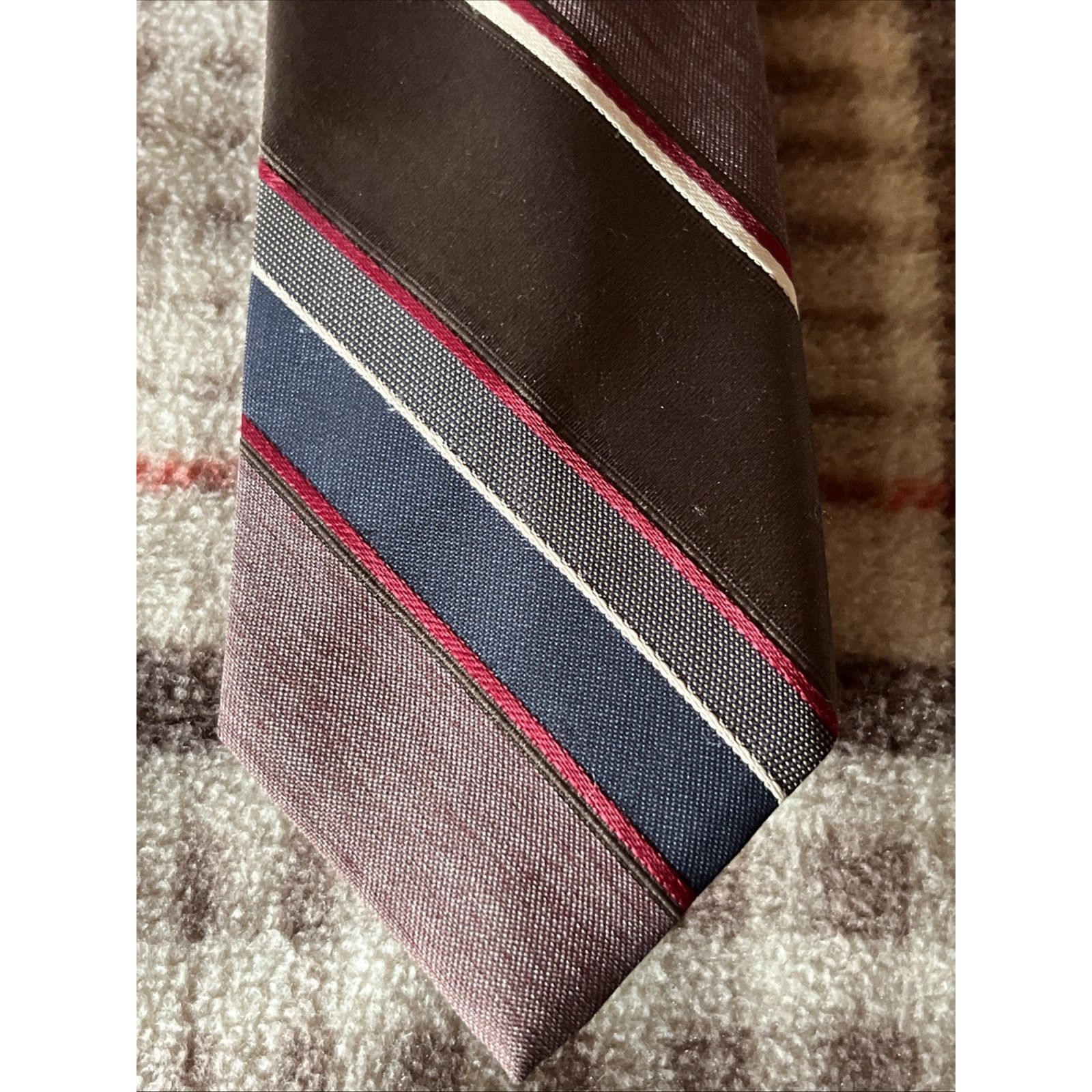 Other Vintage Johnny Carson Striped Tie Polyester Brown Necktie Size ONE SIZE - 2 Thumbnail