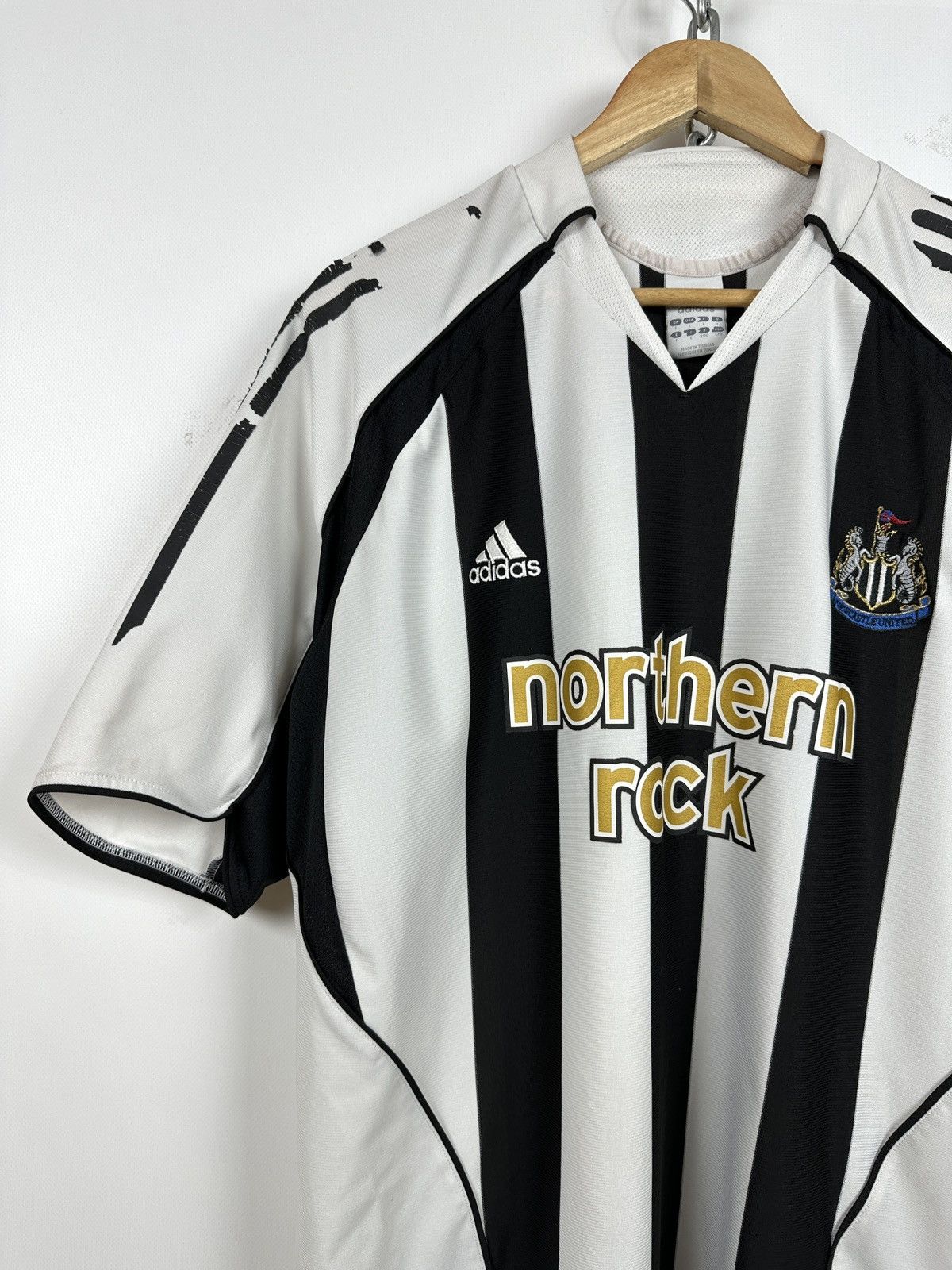 Adidas 2005/07 Adidas Newcastle United Vintage Soccer Jersey Size US L / EU 52-54 / 3 - 2 Thumbnail
