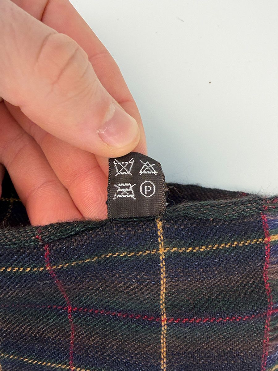 Agnona Aquascutum scarf in the classic House Check pattern Size ONE SIZE - 3 Thumbnail