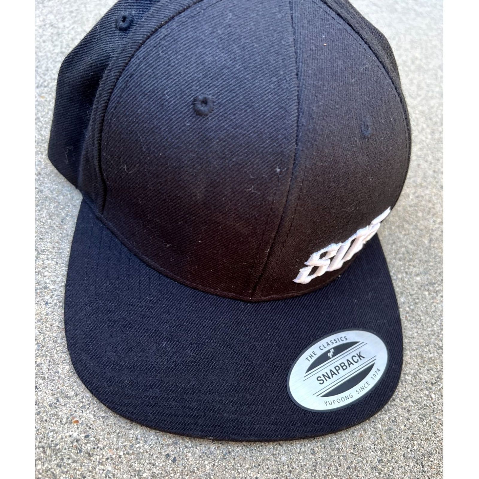 Vintage YUPOONG 805 Area Code Snapback Hat Men's One Size Wool Blend Cap Santa Barbara Black Wool Blend Snapback Hat Mens One Size Santa Barbara Size ONE SIZE - 2 Thumbnail