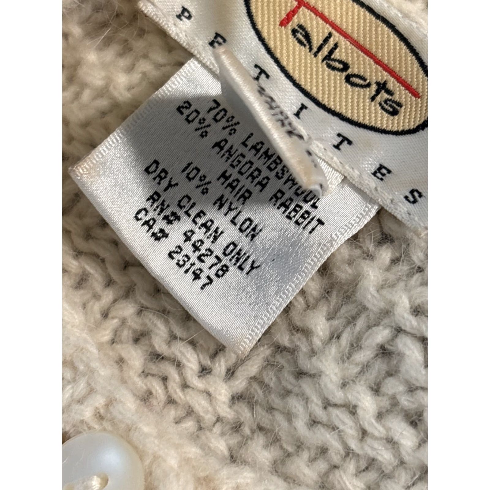 Talbots VINTAGE Talbots Cardigan Sweater Womens PM Petite Wool Ivory Cable-Knit Christmas Winter Womens Size M / US 6-8 / IT 42-44 - 5 Thumbnail