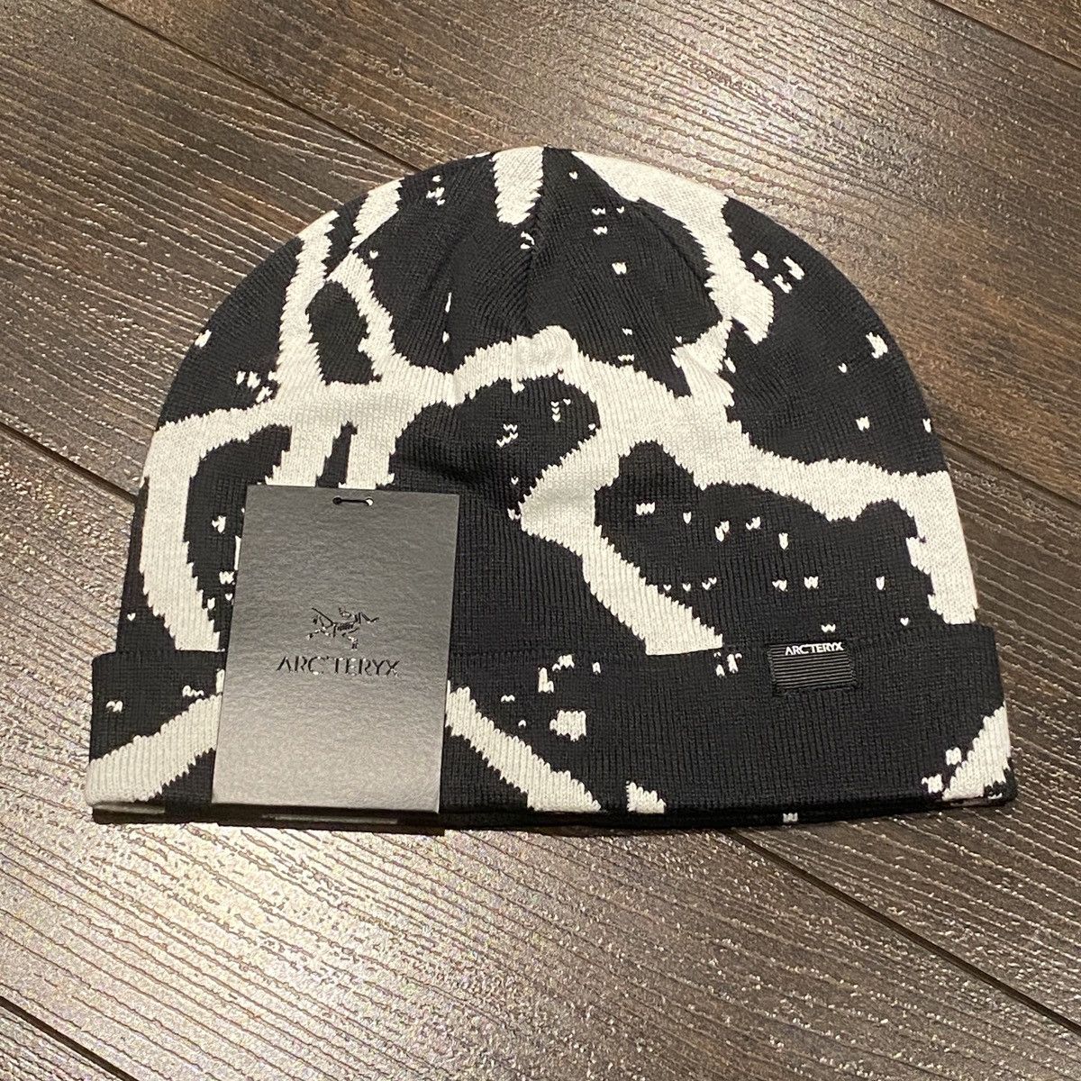 Arcteryx Grotto Toque Orca | Grailed