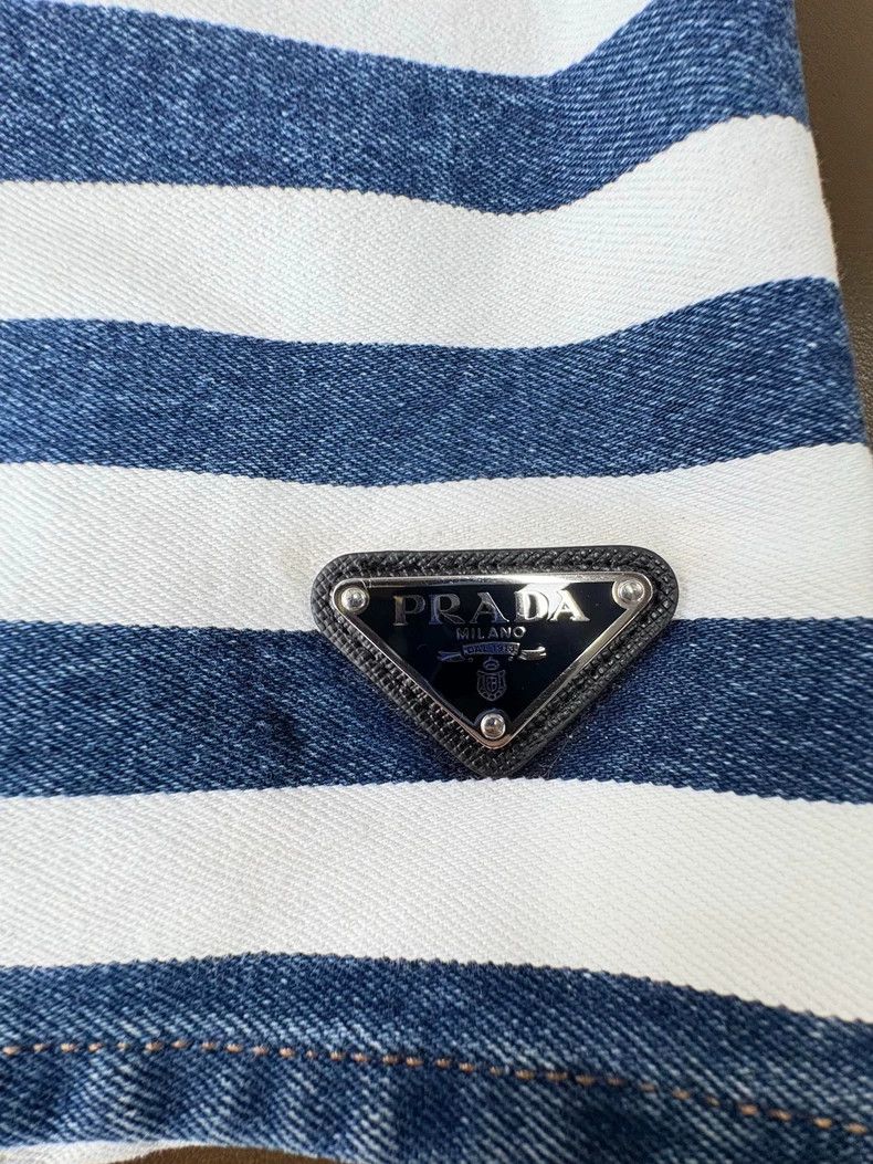 Prada Prada High-waisted blue and white striped triangle shorts Size 24" / US 00 / IT 34 - 4 Thumbnail