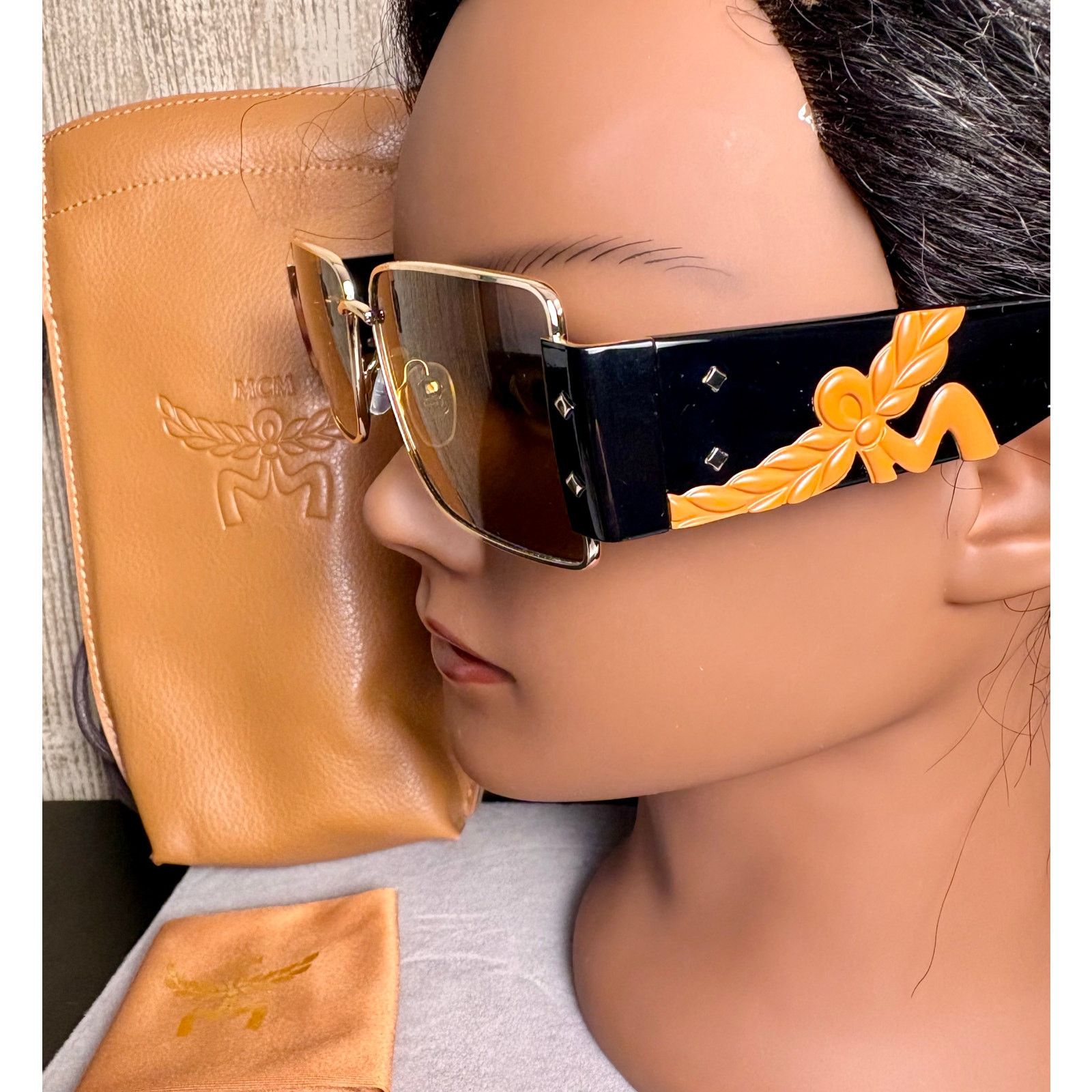 MCM NWT MCM Women’s Luxury Sunglasses w/ Side-body Case - MW0012 Size ONE SIZE - 2 Thumbnail